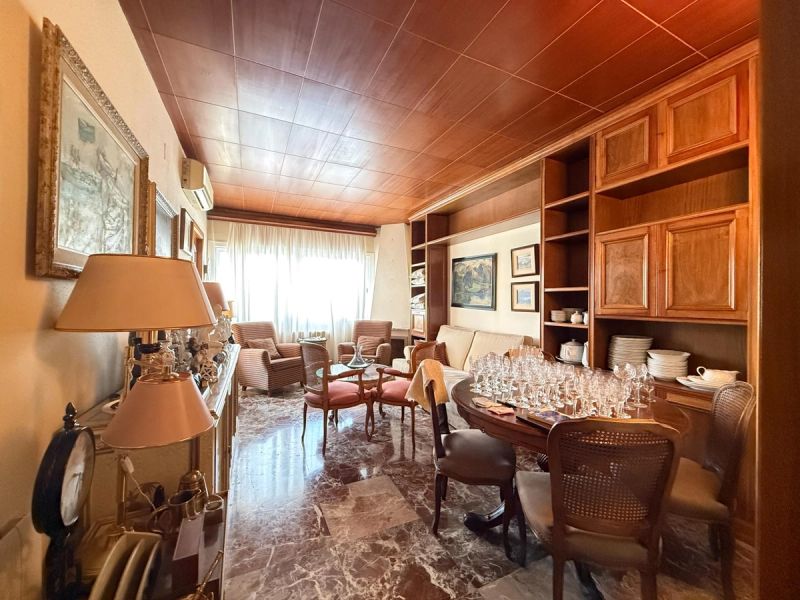 Piso en Eixample 80m² 3h2b P5