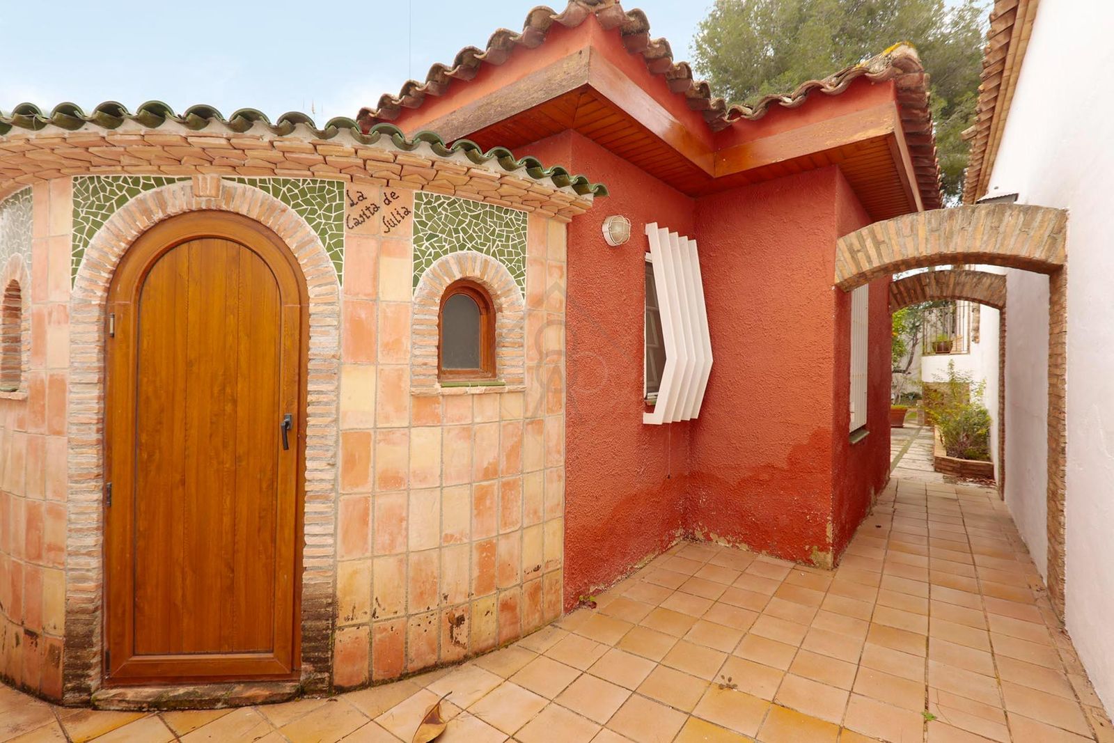 Casa de 6 dormitorios, 4 baños y 320m² en venta en Roda de Berà, Roda de Berà - foto 25 de 43