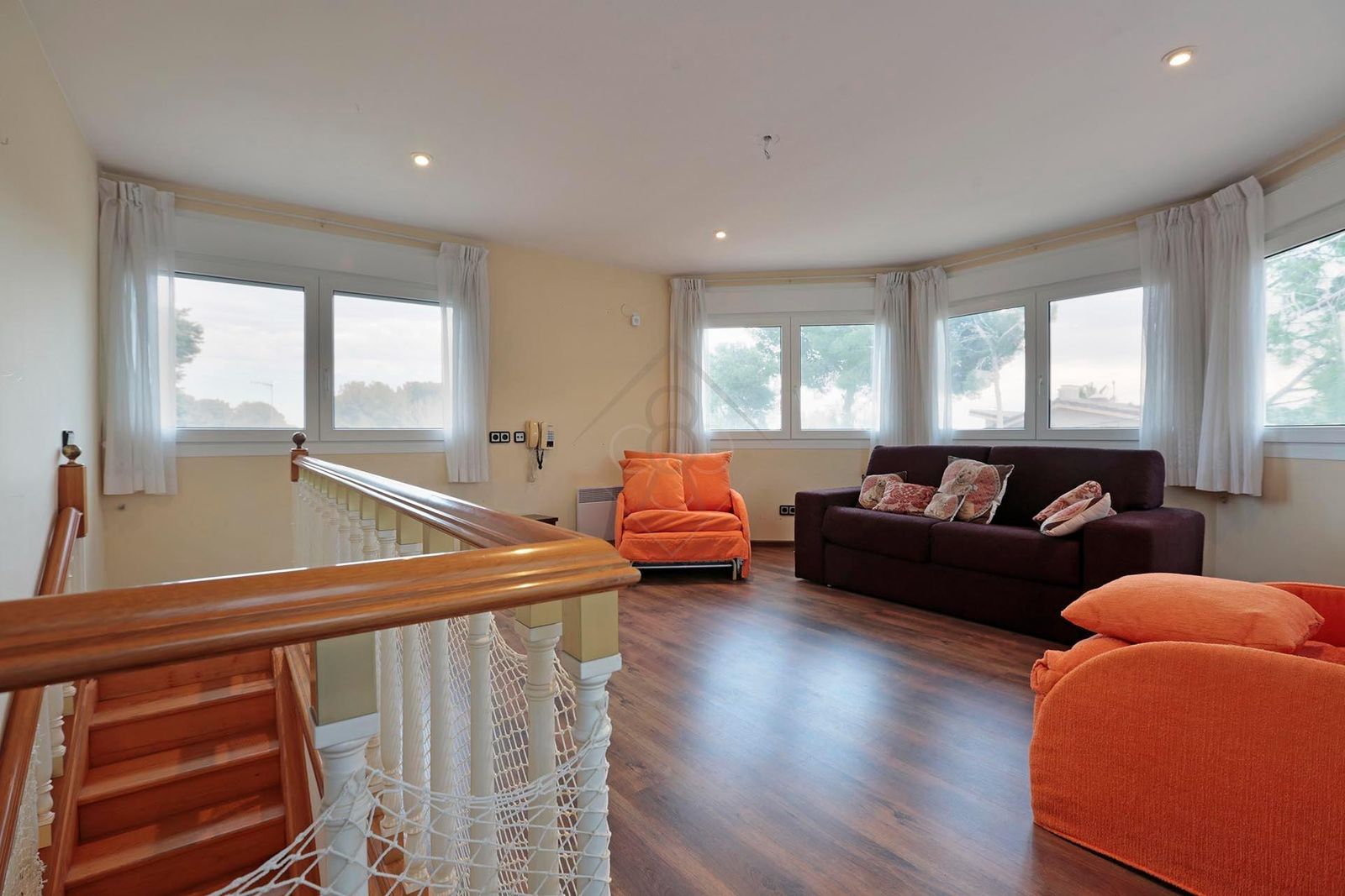 Casa de 6 dormitorios, 4 baños y 320m² en venta en Roda de Berà, Roda de Berà - foto 29 de 43