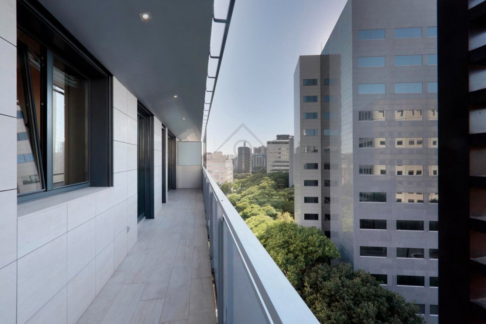 Apartamento de 3 dormitorios, 2 baños y 114m² en venta en Les Corts, Barcelona - foto 25 de 39