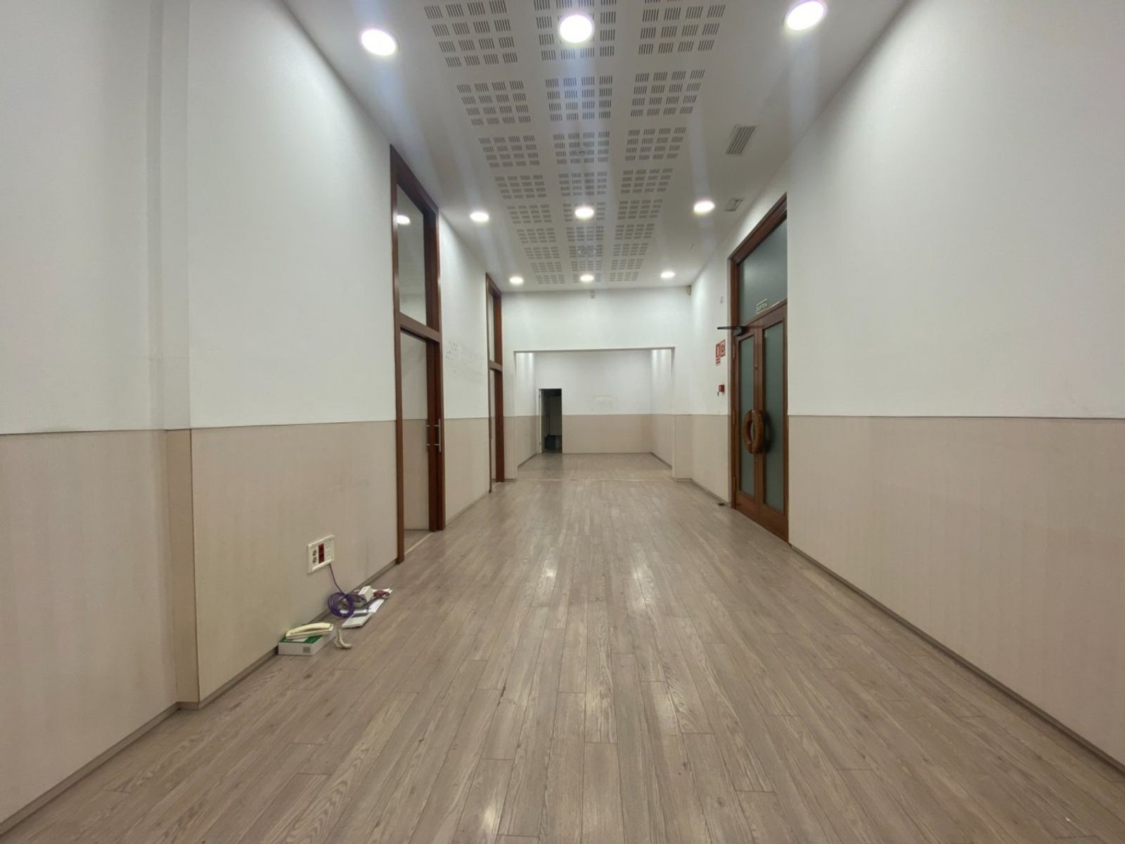 Oficina de 4 baños y 754m² en alquiler en Eixample, Barcelona - foto 27 de 30