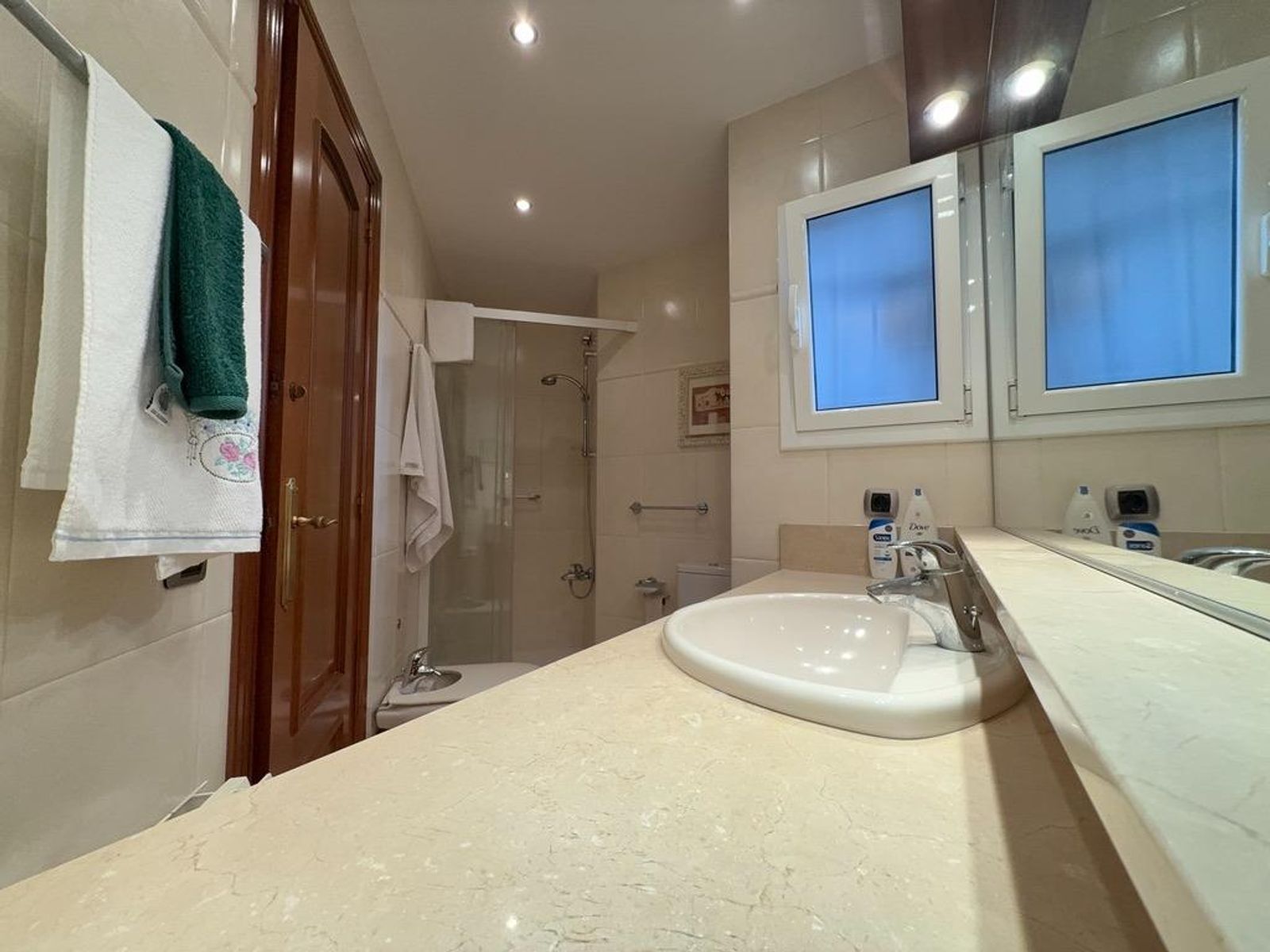 3-bedroom, 2-bathroom 80m² flat for sale in Eixample, Barcelona - photo 18 of 22