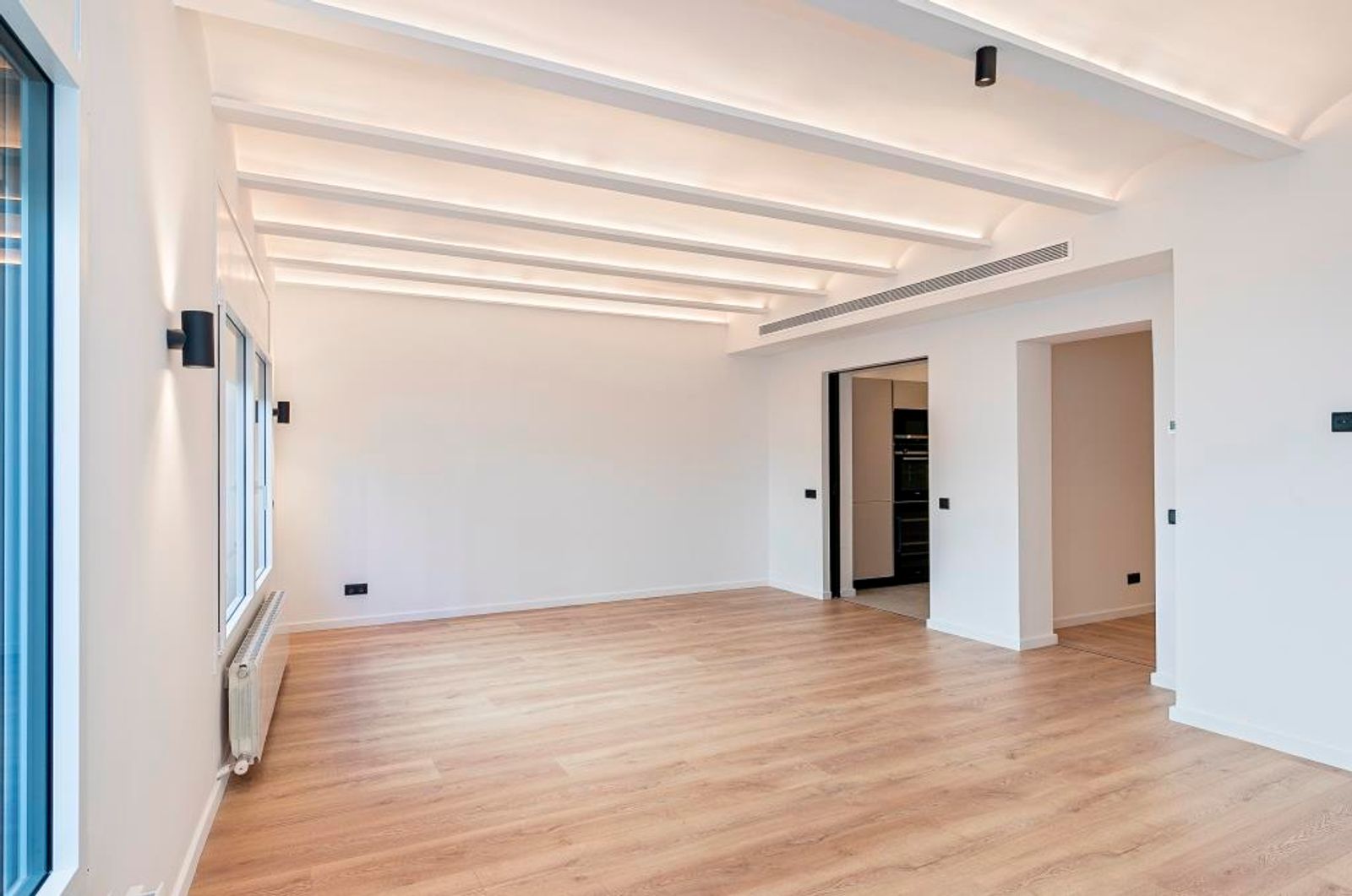 Piso de 4 dormitorios, 2 baños y 152m² en venta en Les Corts, Barcelona - foto 5 de 43