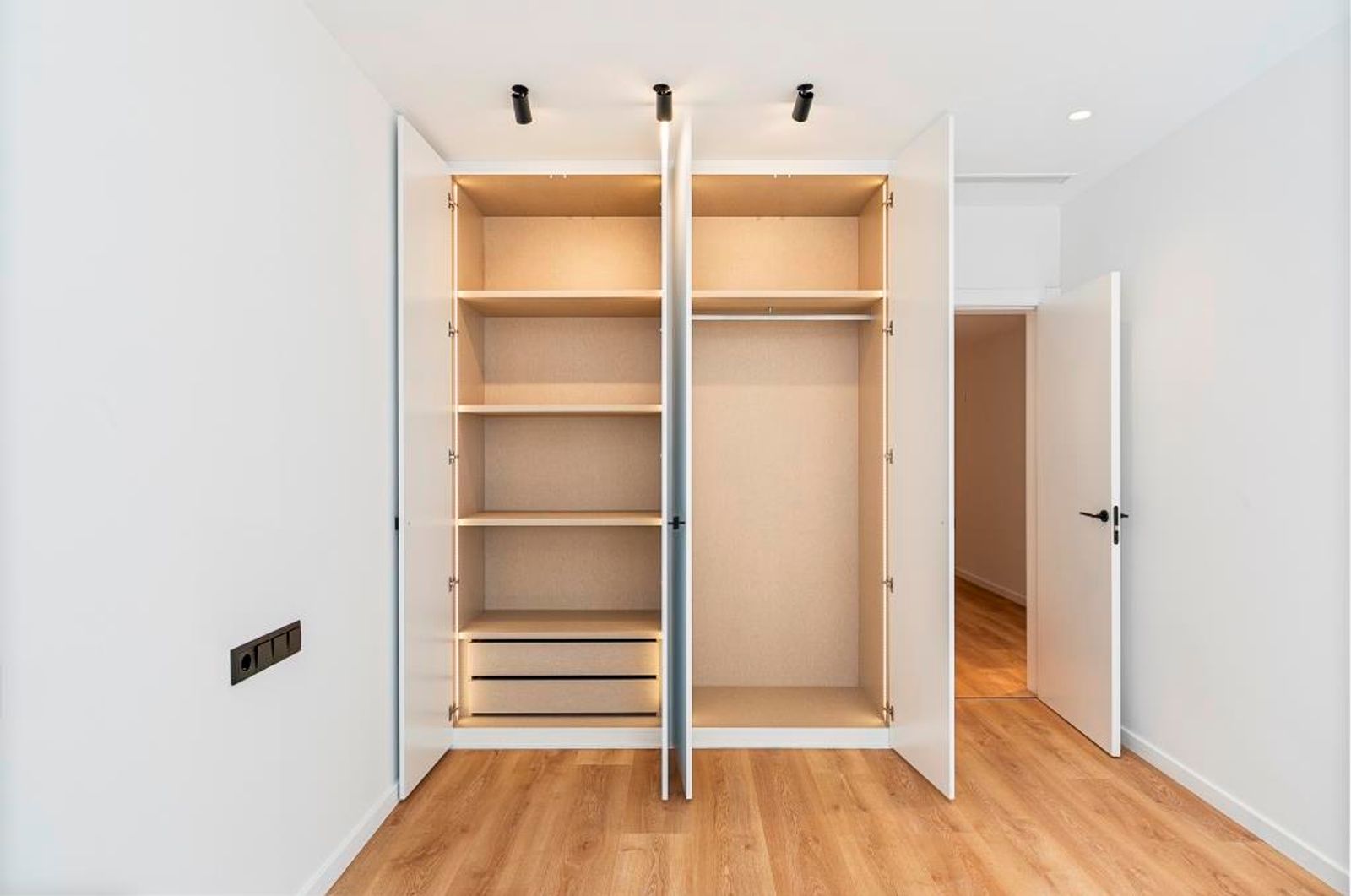 Piso de 4 dormitorios, 2 baños y 152m² en venta en Les Corts, Barcelona - foto 26 de 43