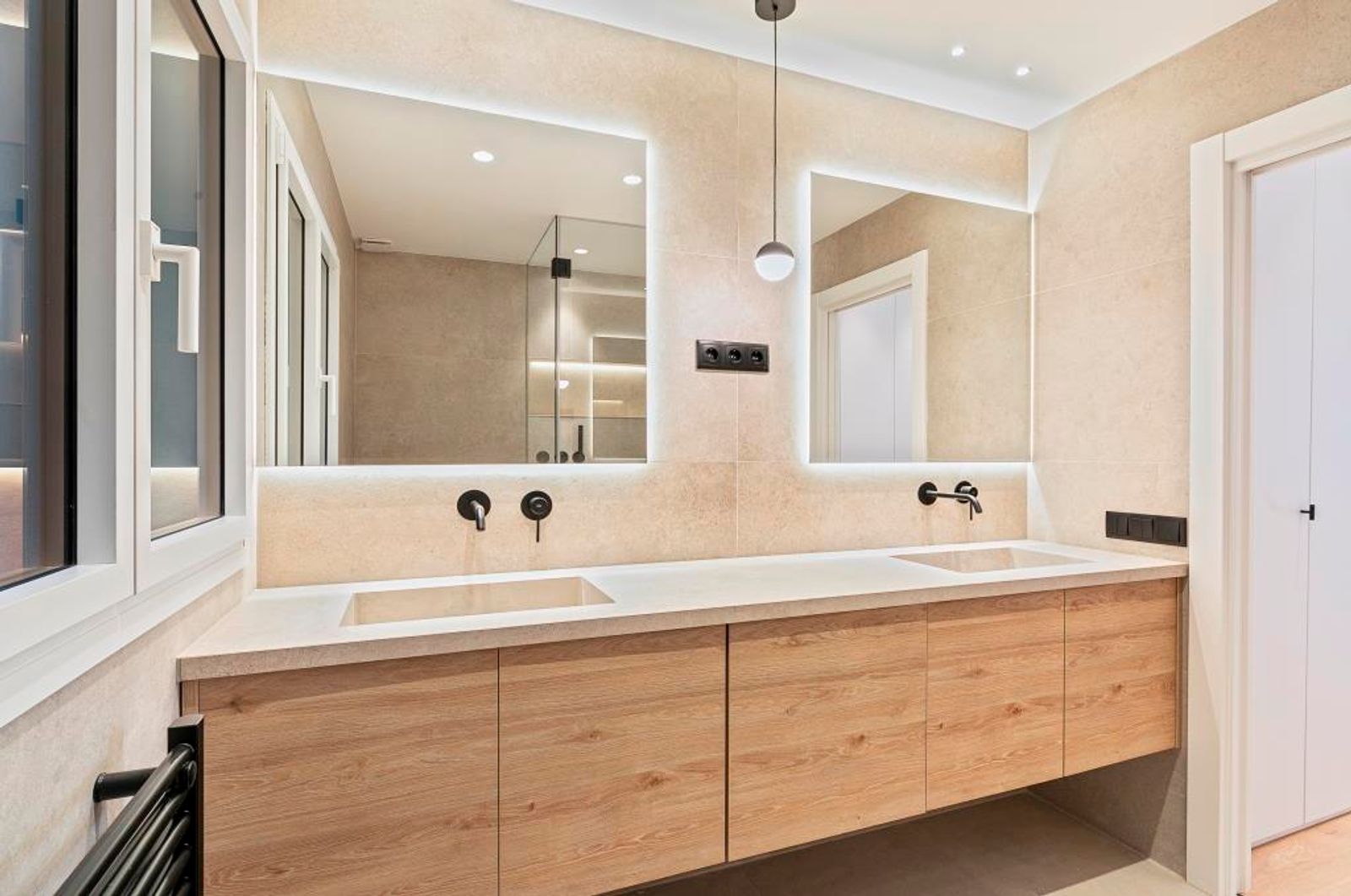 Piso de 4 dormitorios, 2 baños y 152m² en venta en Les Corts, Barcelona - foto 31 de 43