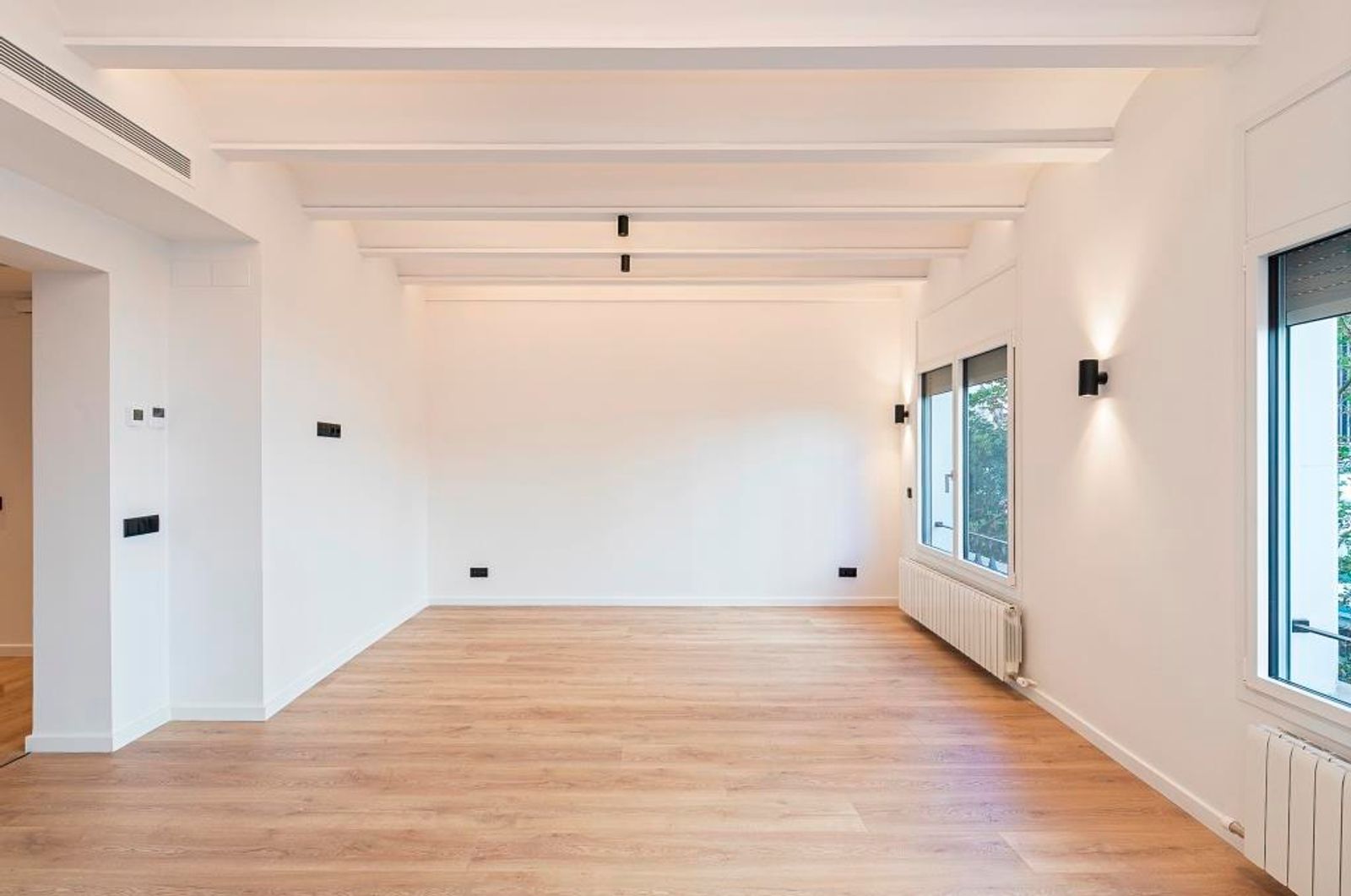 Piso de 4 dormitorios, 2 baños y 152m² en venta en Les Corts, Barcelona - foto 4 de 43
