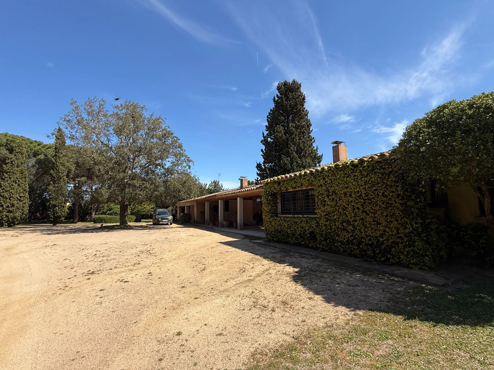 Villa de 6 dormitorios, 6 baños y 1613m² en venta en Mont-ras - foto 27 de 31