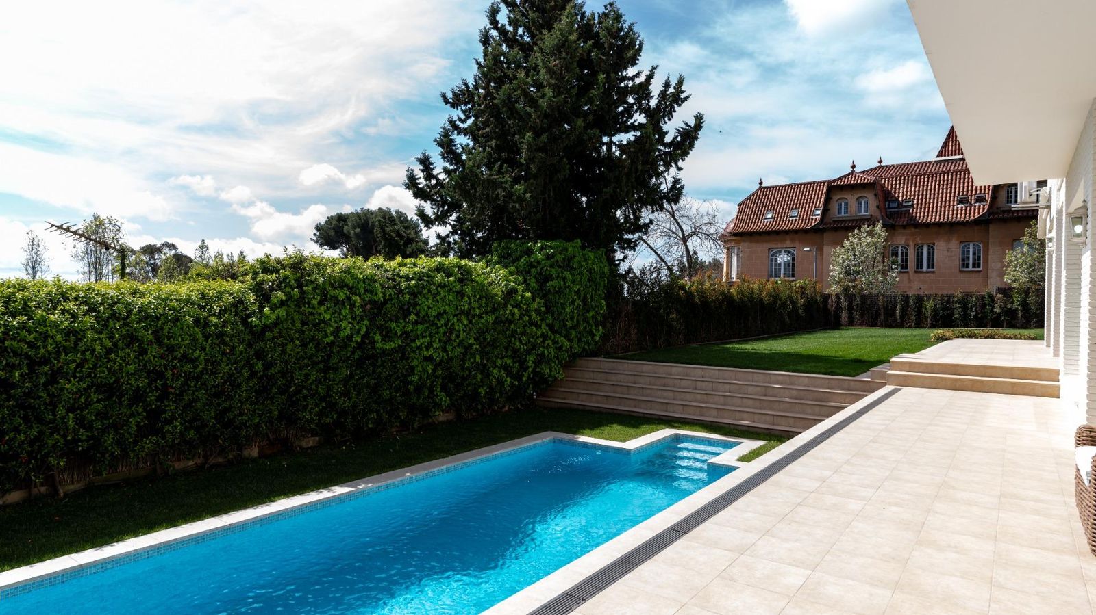 Casa de 4 dormitorios, 4 baños y 237m² en alquiler en Pedralbes, Barcelona - foto 74 de 82