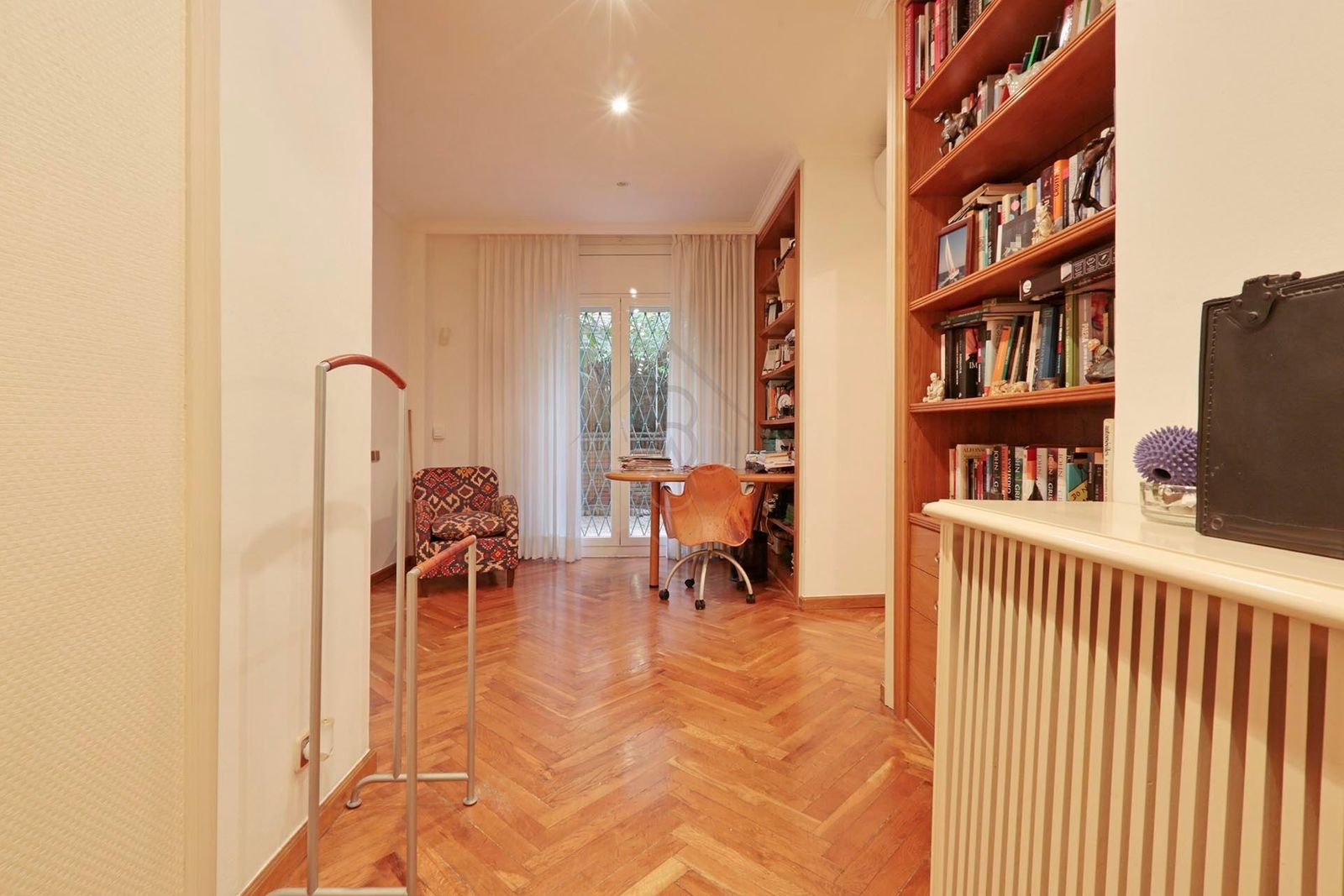 Apartamento de 3 dormitorios, 2 baños y 150m² en venta en Les Tres Torres, Barcelona - foto 29 de 57