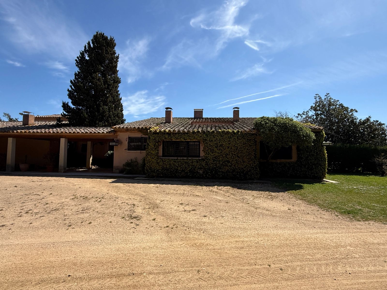 Villa de 6 dormitorios, 6 baños y 1613m² en venta en Mont-ras - foto 28 de 31