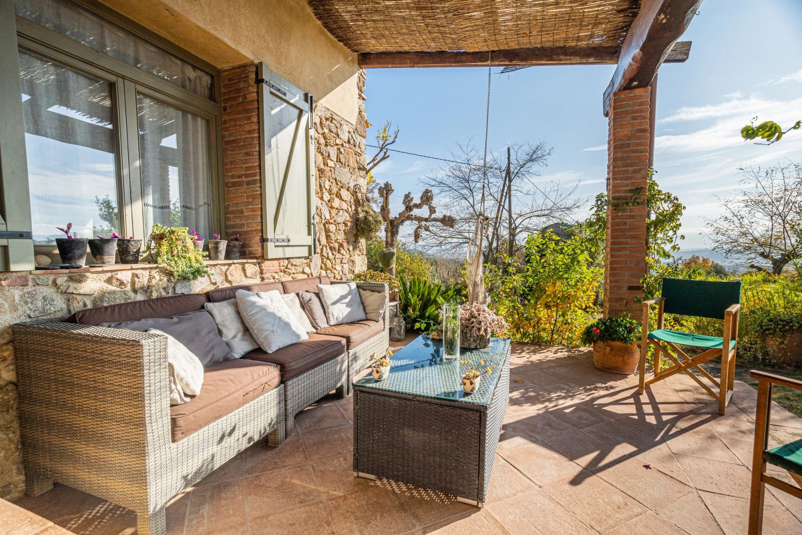Casa de 3 dormitorios, 2 baños y 274m² en venta en Massanas, Massanas - foto 2 de 80
