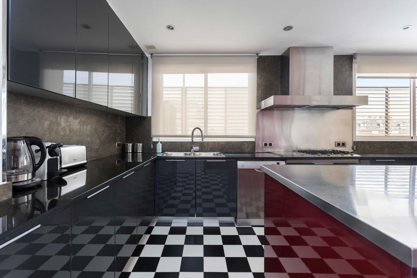 Ático de 4 dormitorios, 4 baños y 350m² en alquiler en Pedralbes, Barcelona - foto 83 de 89