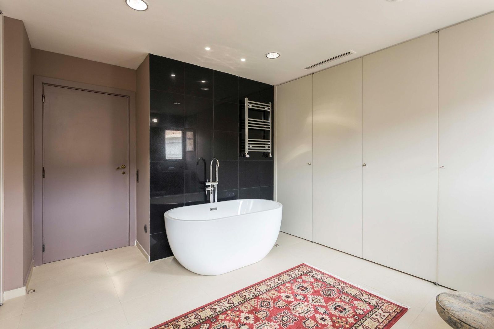 Ático de 4 dormitorios, 4 baños y 350m² en alquiler en Pedralbes, Barcelona - foto 23 de 89
