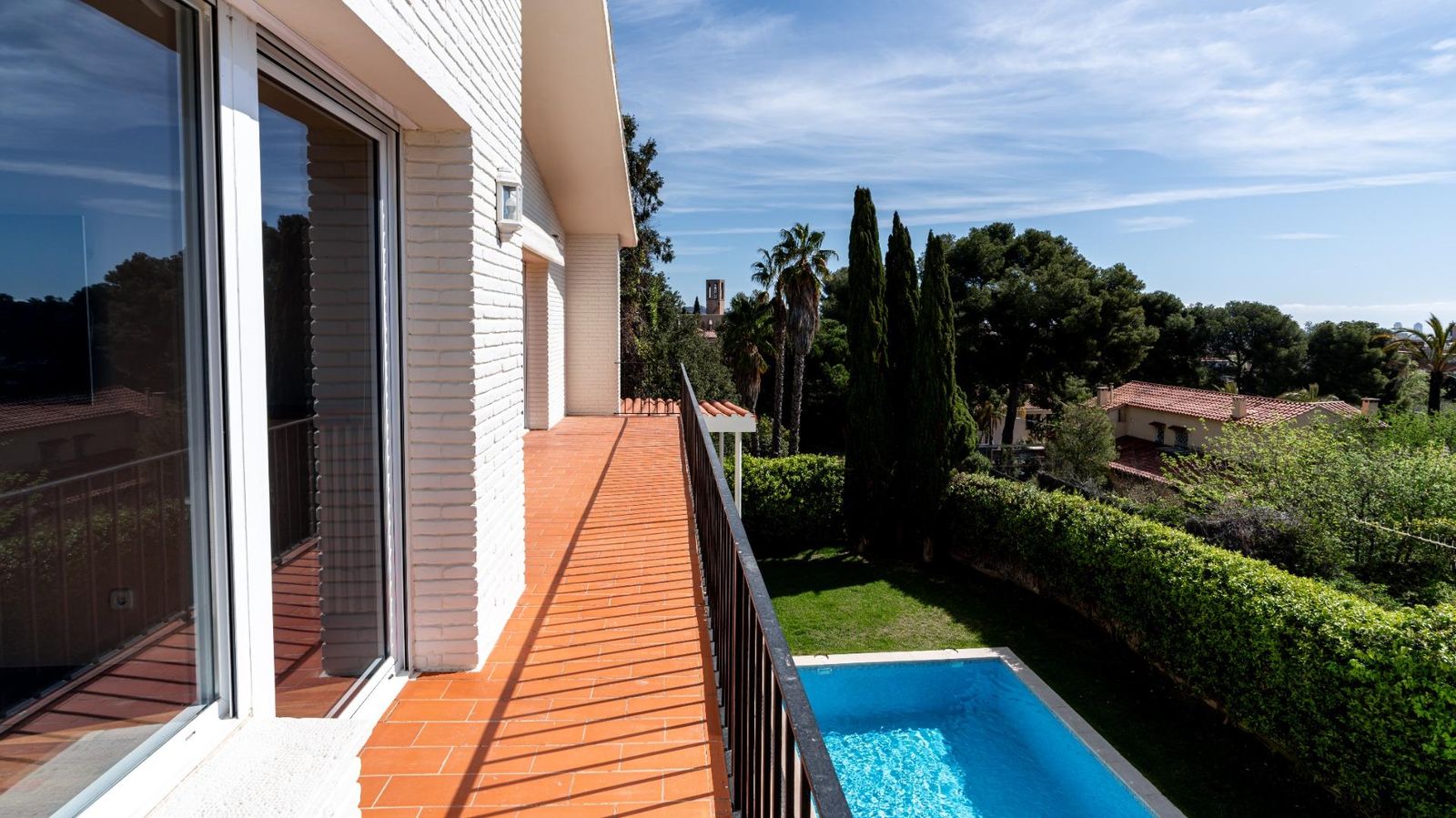 Casa de 4 dormitorios, 4 baños y 237m² en alquiler en Pedralbes, Barcelona - foto 31 de 82