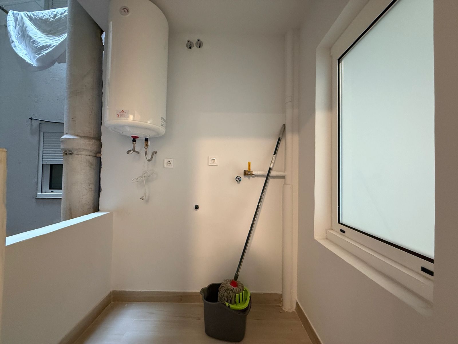 Piso de 4 dormitorios, 2 baños y 114m² en venta en Eixample, Barcelona - foto 5 de 11