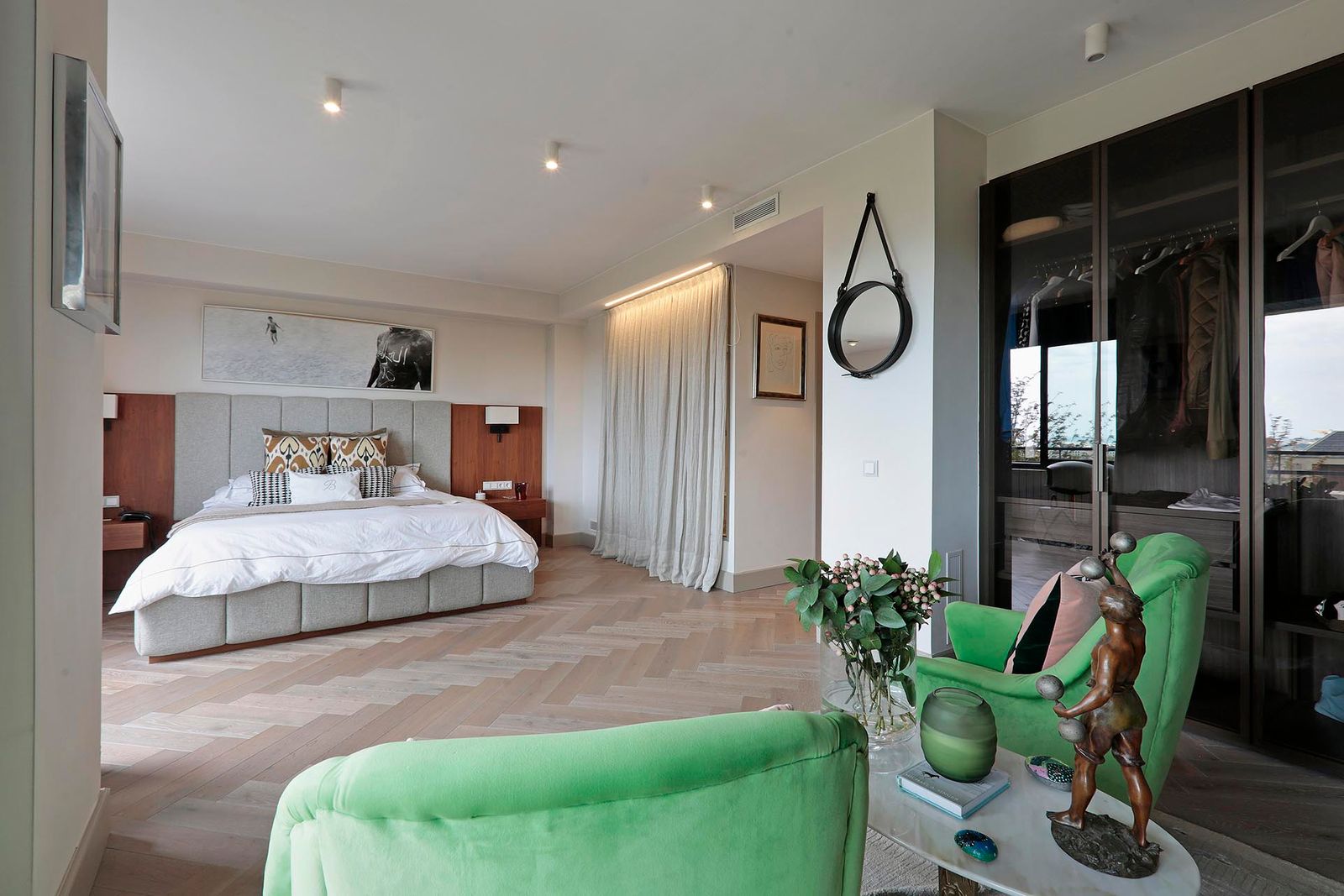 3-bedroom, 4-bathroom 240m² penthouse for sale in Pedralbes, Barcelona - photo 47 of 48