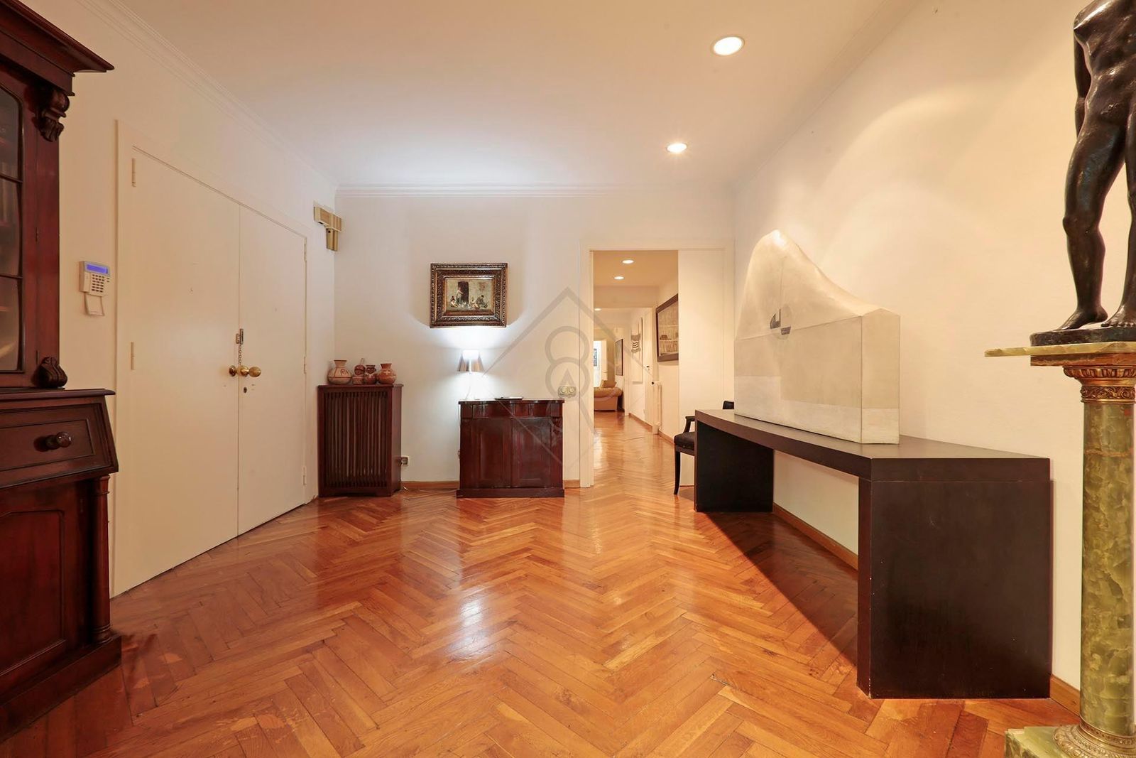 Apartamento de 3 dormitorios, 2 baños y 150m² en venta en Les Tres Torres, Barcelona - foto 22 de 57