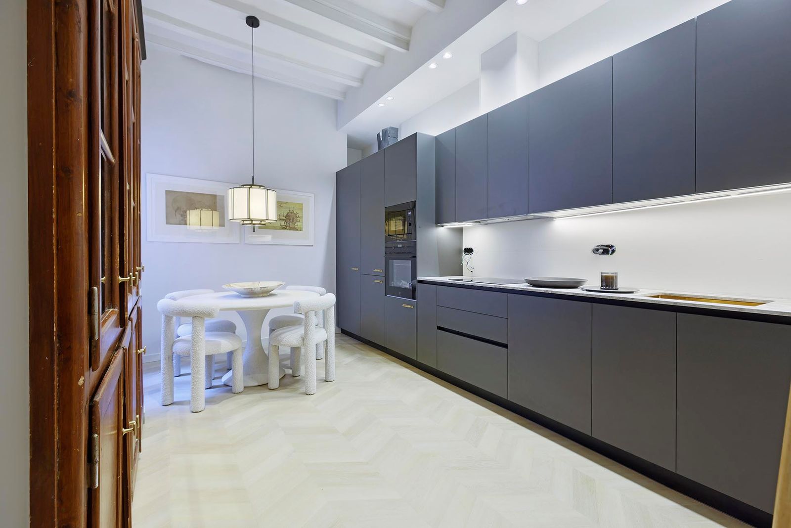 Piso de 3 dormitorios, 2 baños y 150m² en venta en Barrio Gótico, Barcelona - foto 19 de 27