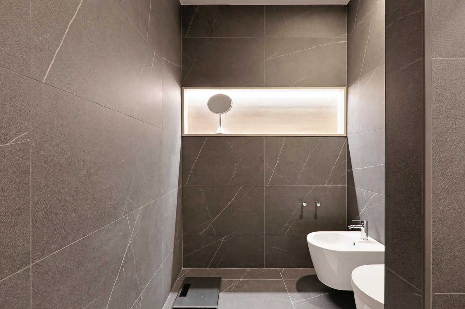 Apartamento de 4 dormitorios, 4 baños y 215m² en venta en Eixample, Barcelona - foto 7 de 12