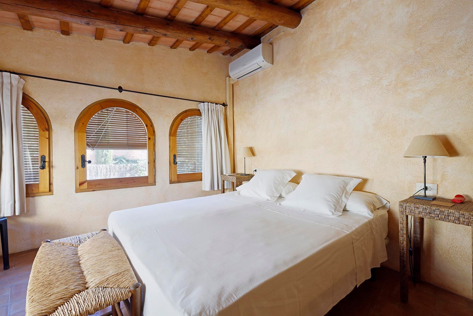 Propiedad de 3 dormitorios, 3 baños y 260m² en venta en Castell del Emporda, La Bisbal - foto 48 de 50