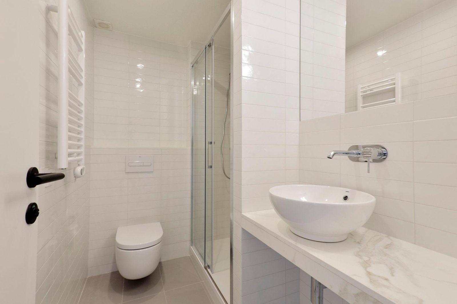 Piso de 2 dormitorios, 2 baños y 80m² en venta en Sant Antoni, Barcelona - foto 17 de 21