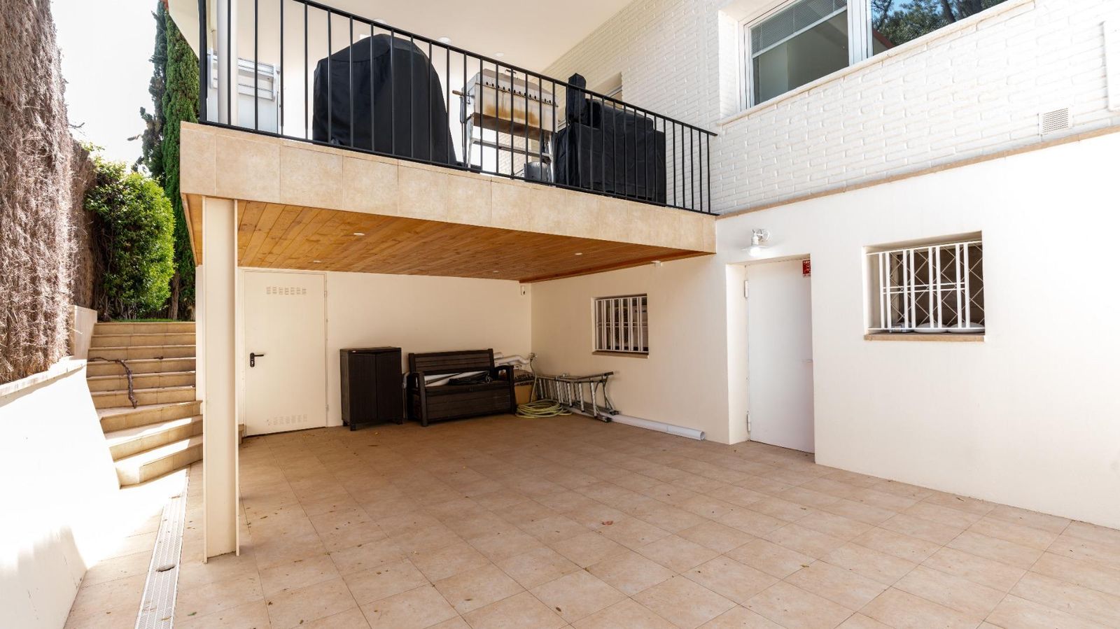 Casa de 4 dormitorios, 4 baños y 237m² en alquiler en Pedralbes, Barcelona - foto 81 de 82