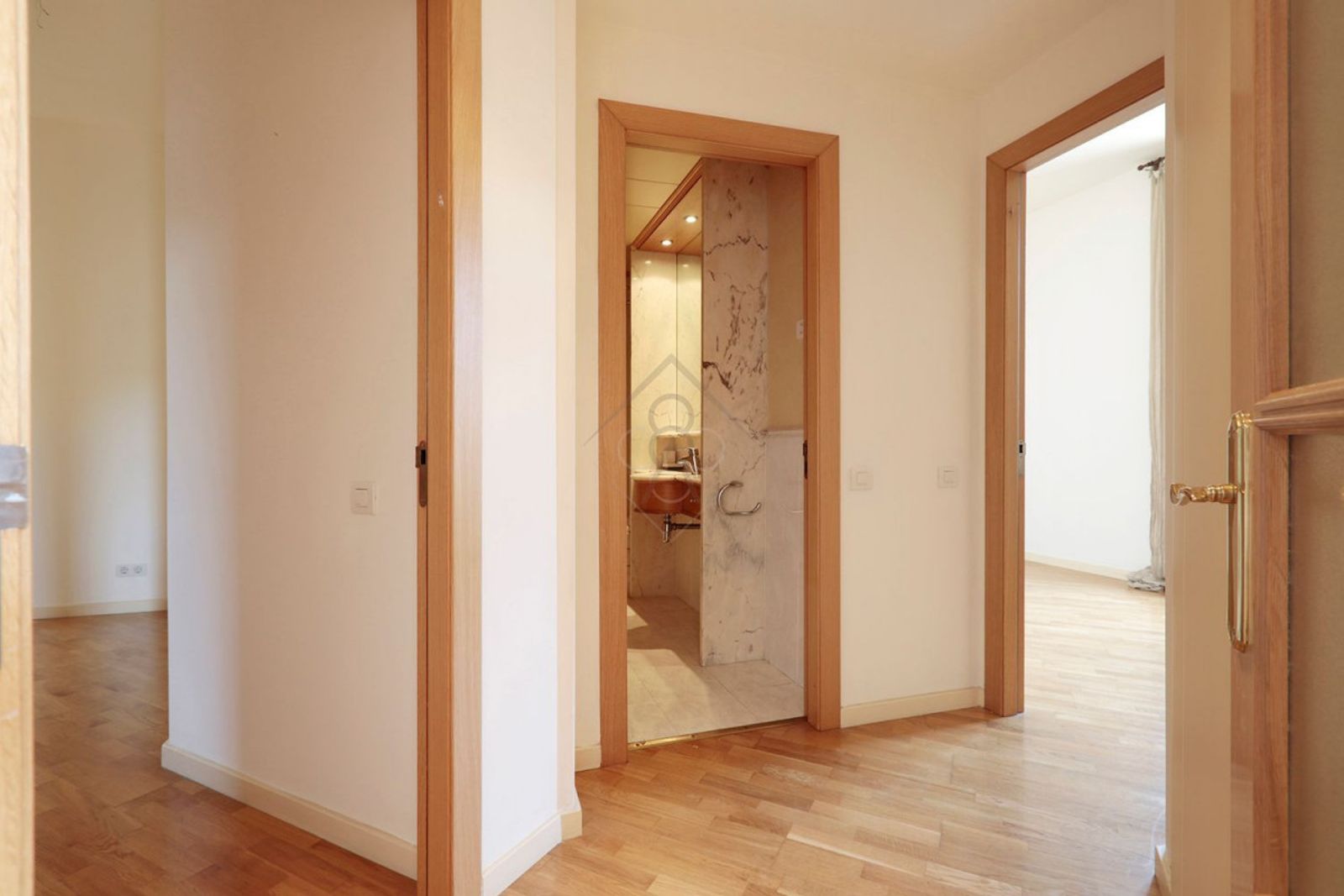 Piso de 2 dormitorios, 2 baños y 110m² en venta en Passeig de Gràcia, Barcelona - foto 12 de 27