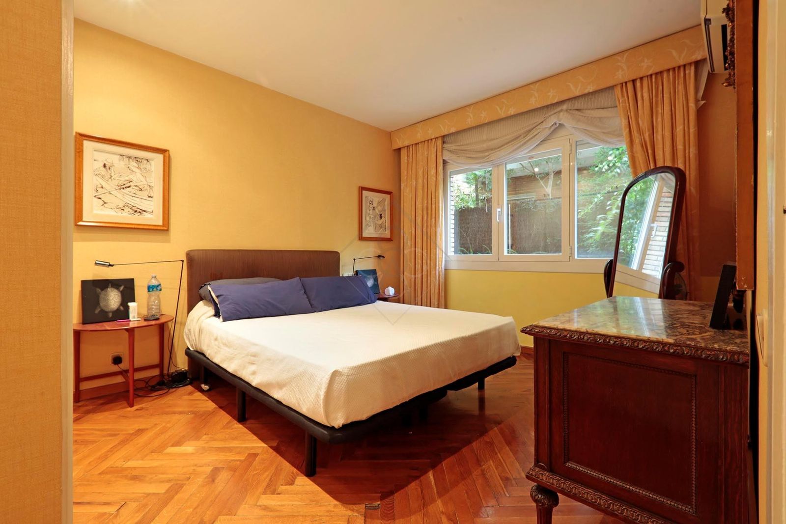 Apartamento de 3 dormitorios, 2 baños y 150m² en venta en Les Tres Torres, Barcelona - foto 36 de 57