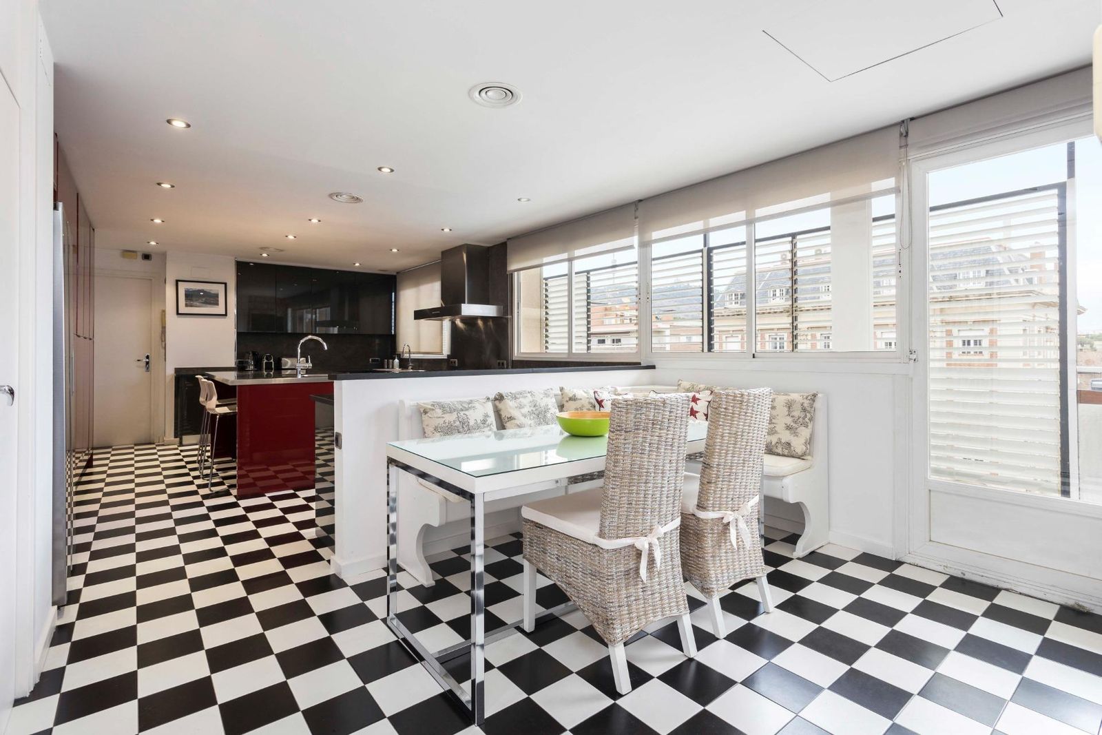 Ático de 4 dormitorios, 4 baños y 350m² en alquiler en Pedralbes, Barcelona - foto 42 de 89