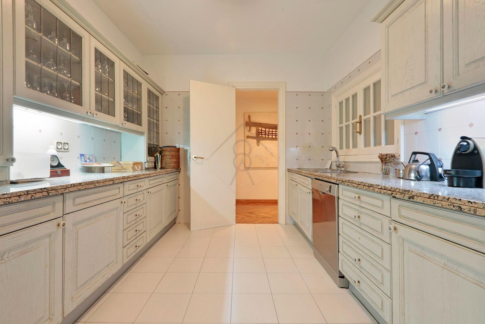 Apartamento de 3 dormitorios, 2 baños y 150m² en venta en Les Tres Torres, Barcelona - foto 44 de 57