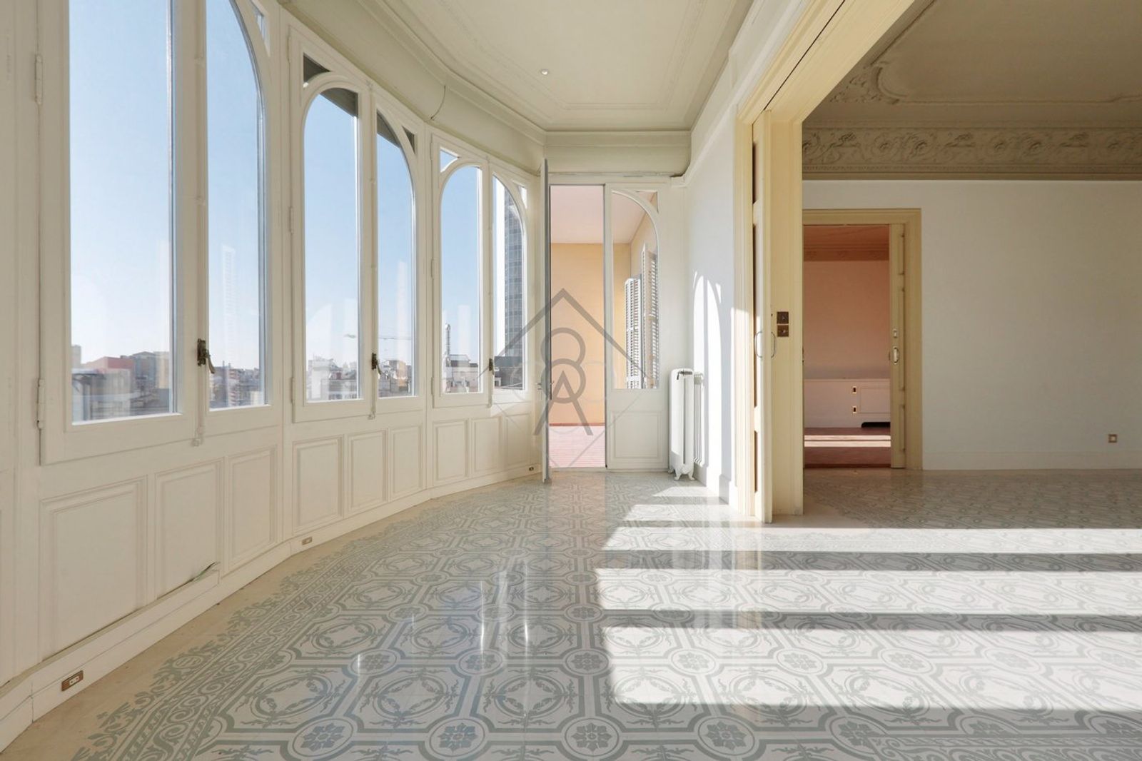 Oficina de 4 baños y 550m² en alquiler en Eixample, Barcelona - foto 1 de 33