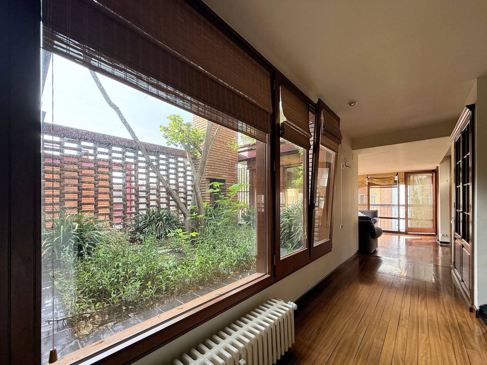 Ático de 7 dormitorios, 5 baños y 347m² en venta en Les Tres Torres, Barcelona - foto 41 de 45