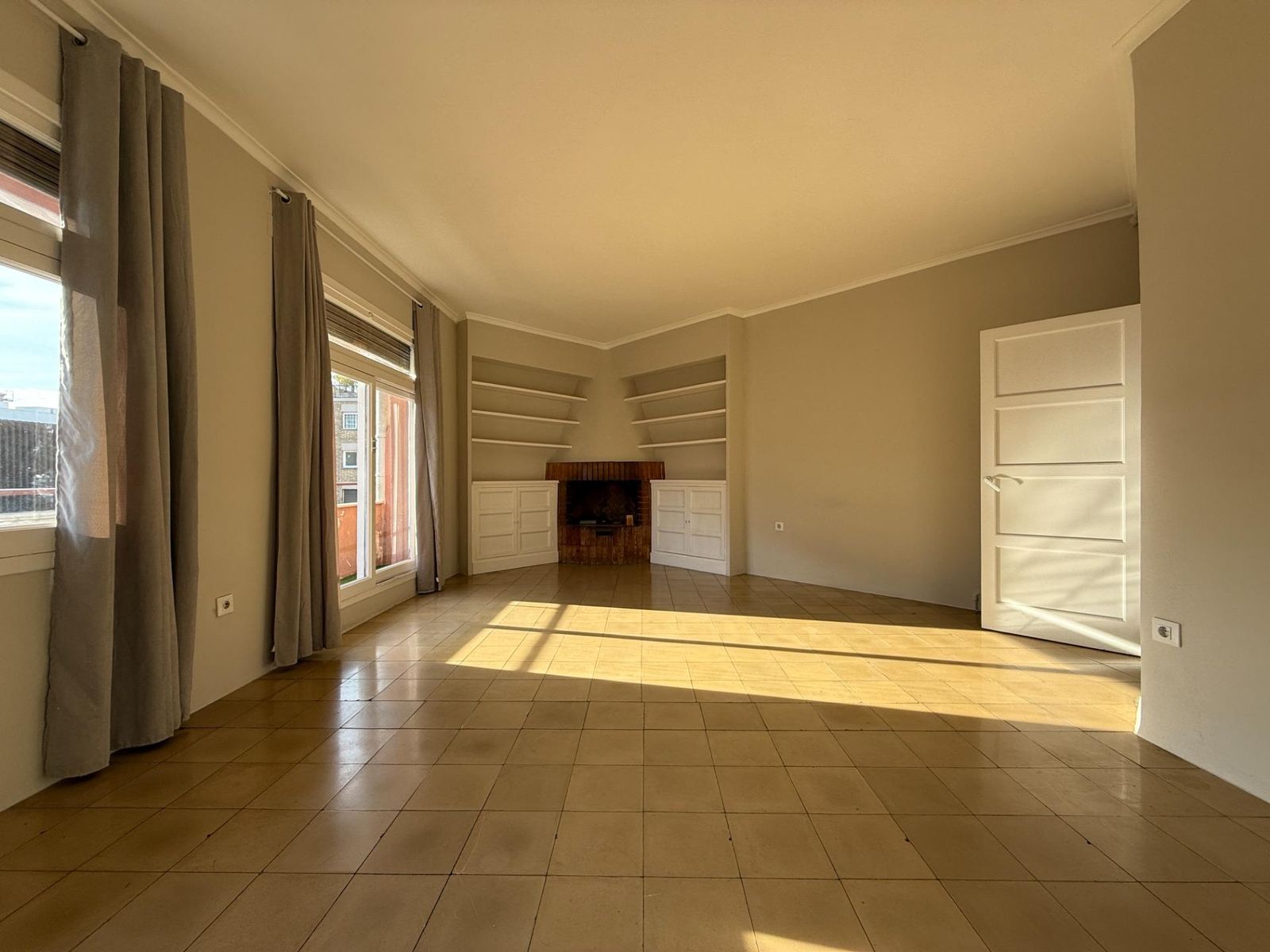 Apartamento de 3 dormitorios, 2 baños y 68m² en venta en Eixample, Barcelona - foto 4 de 20