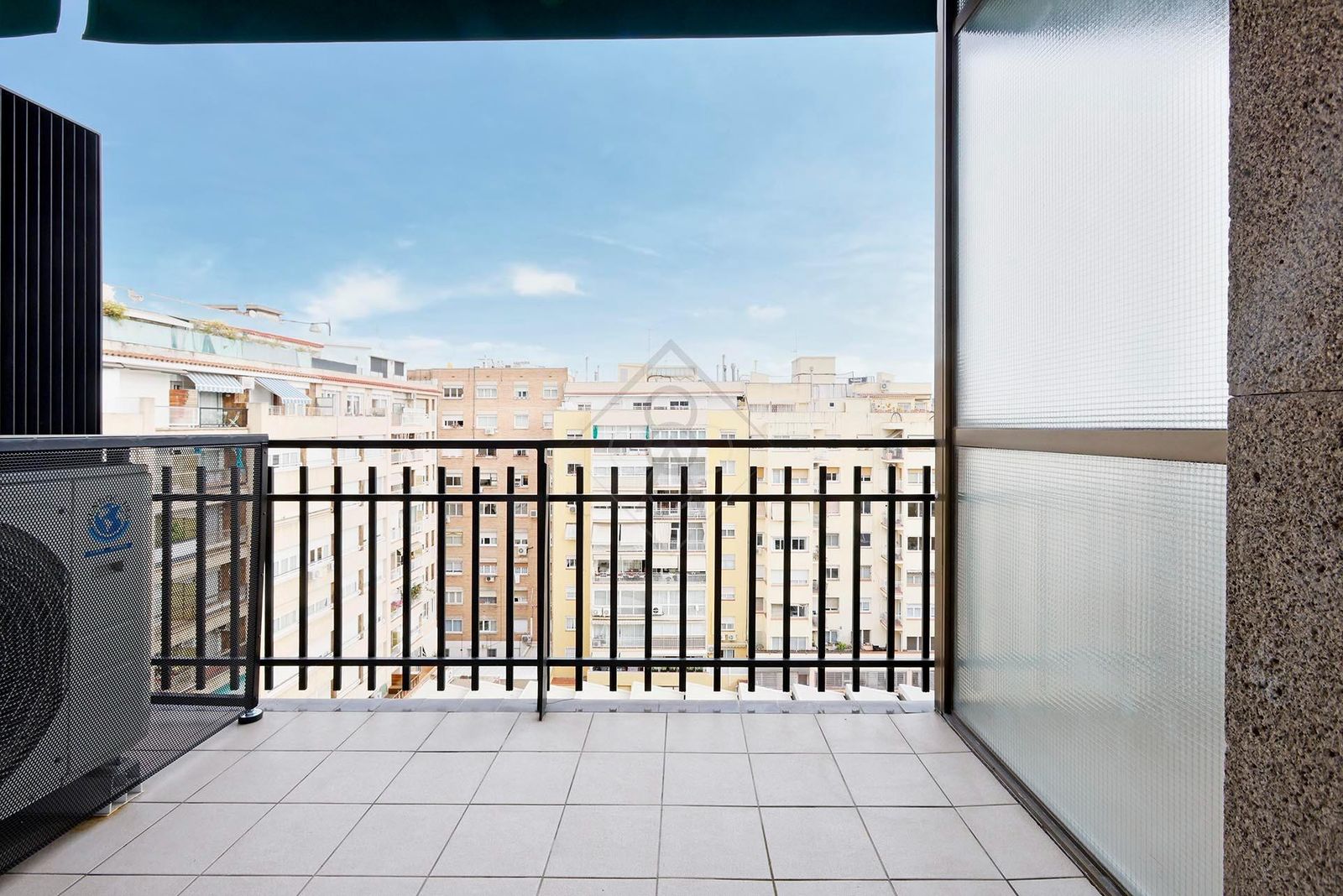 Piso de 3 dormitorios, 2 baños y 125m² en venta en Francesc Macià, Barcelona - foto 2 de 31