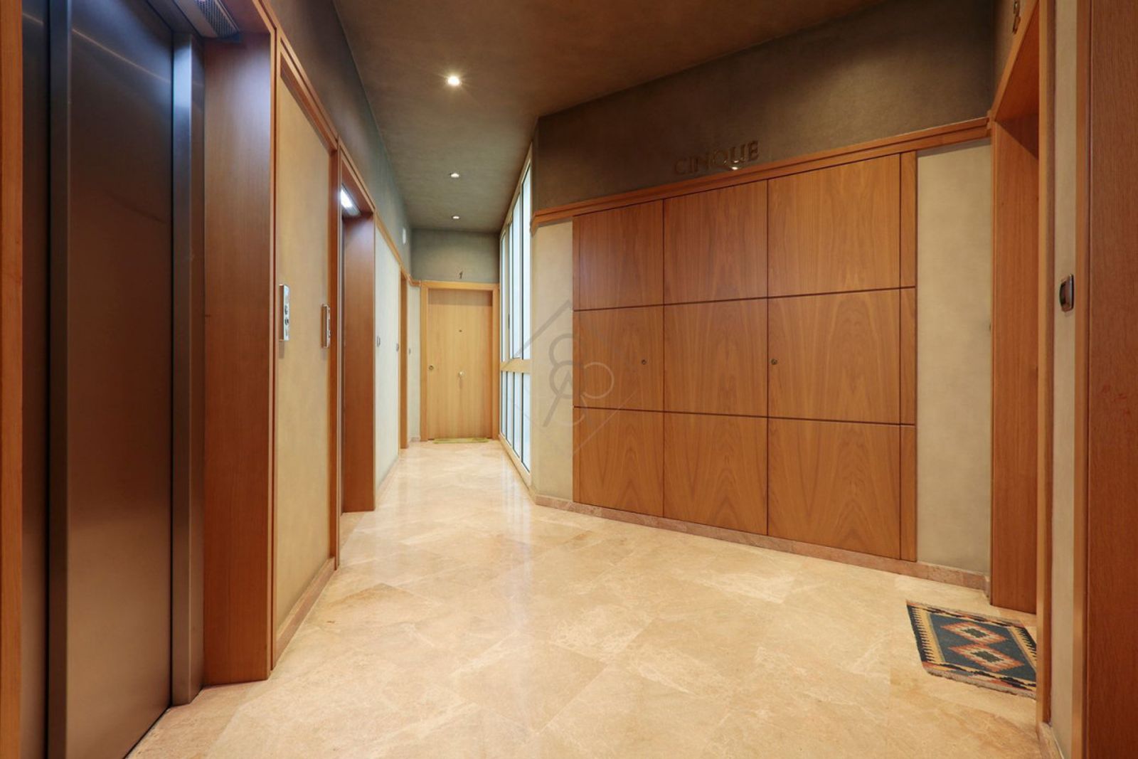 Piso de 2 dormitorios, 2 baños y 110m² en venta en Passeig de Gràcia, Barcelona - foto 23 de 27