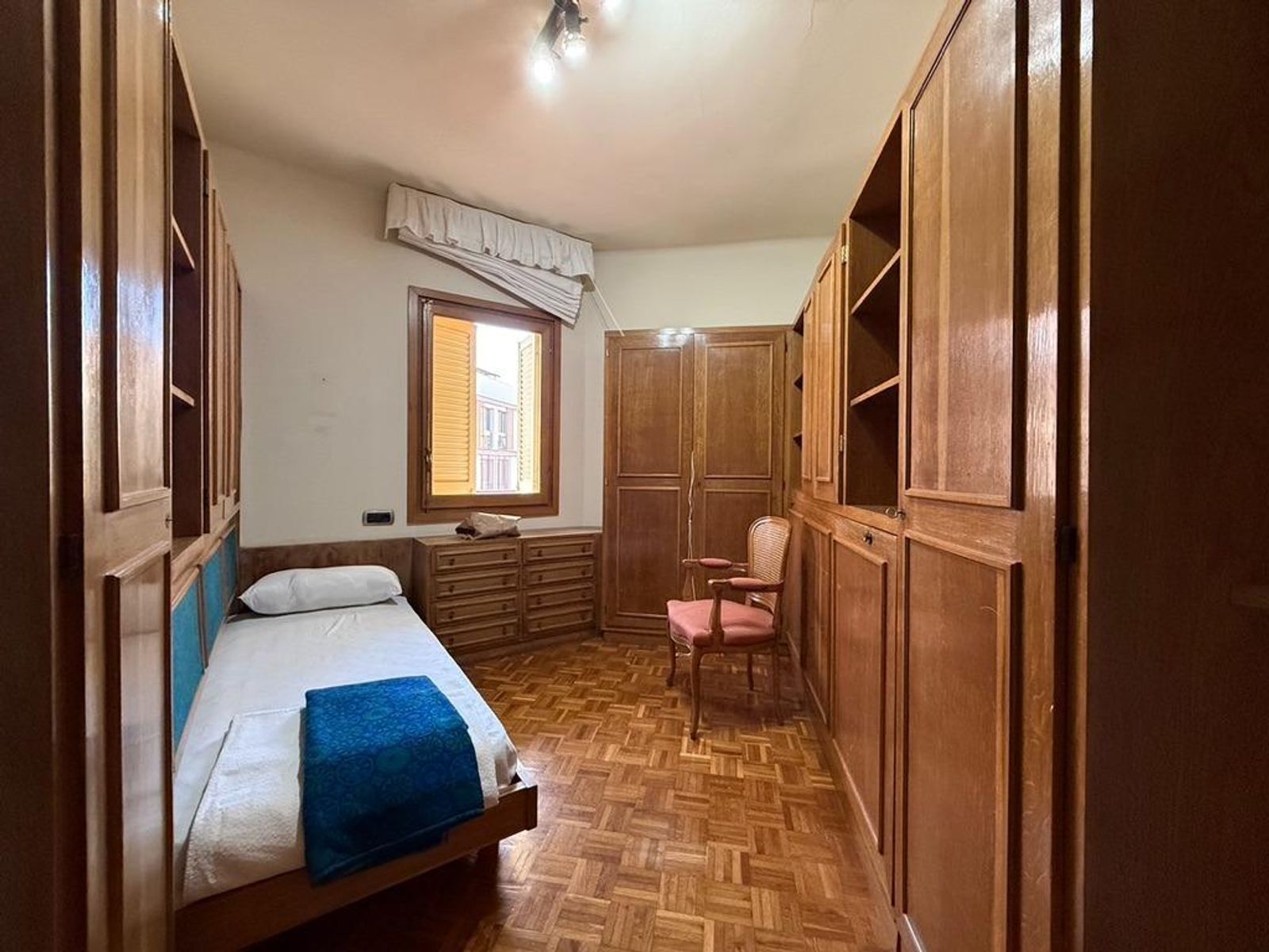 3-bedroom, 2-bathroom 80m² flat for sale in Eixample, Barcelona - photo 16 of 22