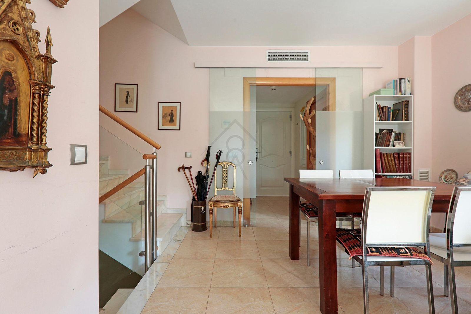 Casa de 4 dormitorios, 3 baños y 126m² en venta en Roda de Berà, El Vendrell - foto 25 de 29