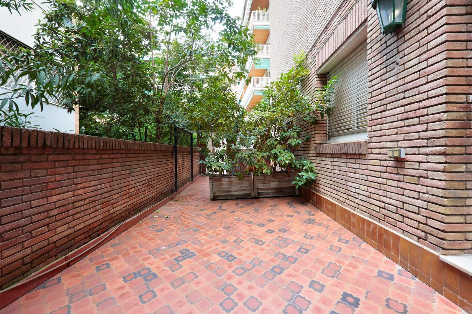Apartamento de 3 dormitorios, 2 baños y 150m² en venta en Les Tres Torres, Barcelona - foto 50 de 57