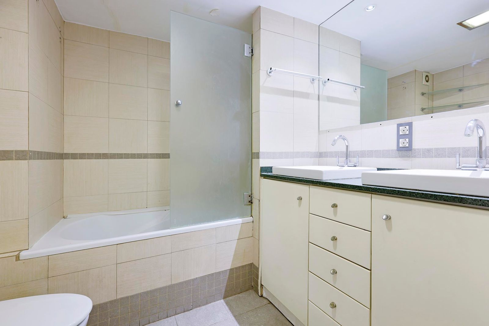 Piso de 4 dormitorios, 2 baños y 137m² en venta en Sarrià - Sant Gervasi, Barcelona - foto 6 de 28