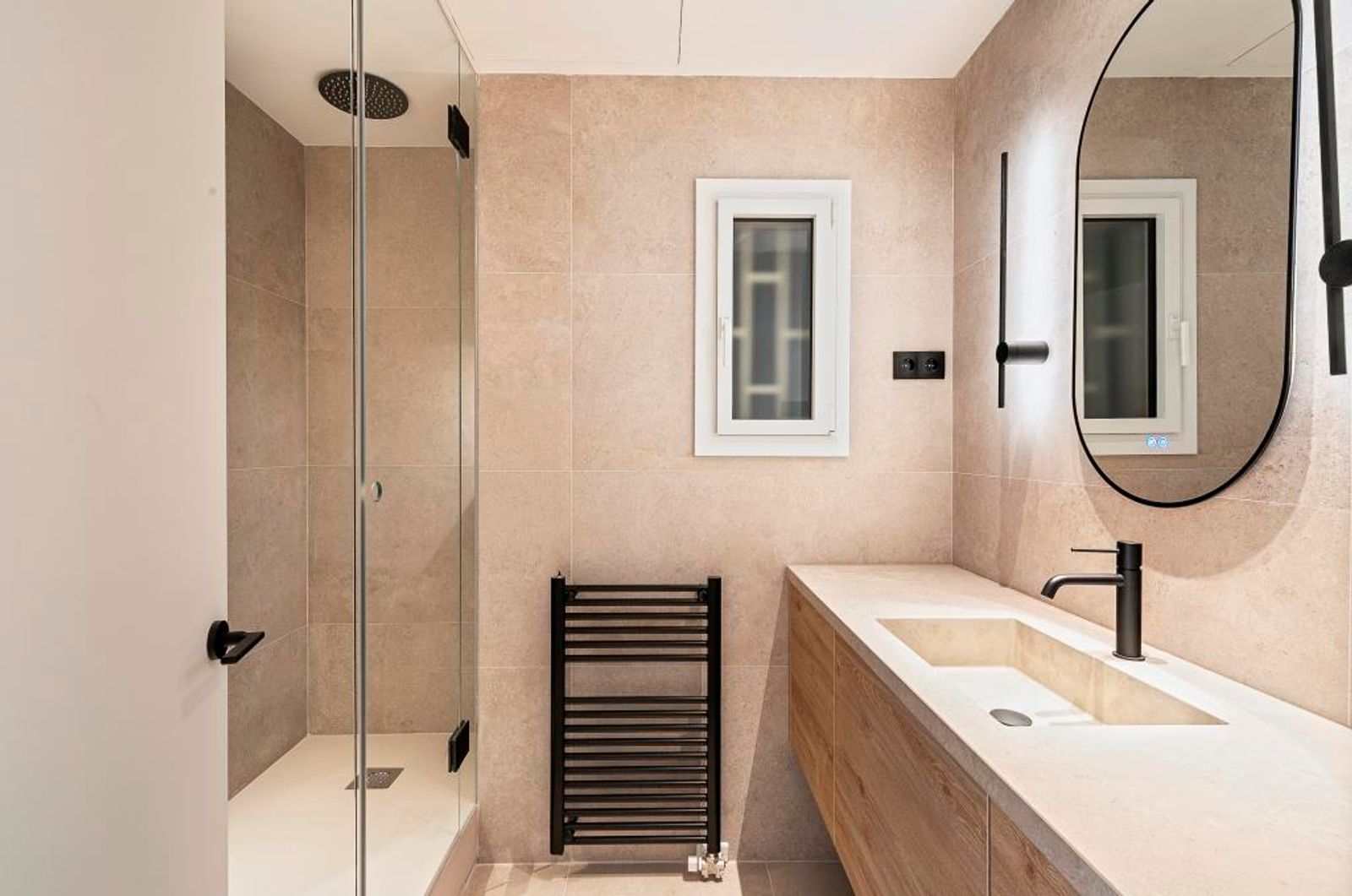 Piso de 4 dormitorios, 2 baños y 152m² en venta en Les Corts, Barcelona - foto 34 de 43