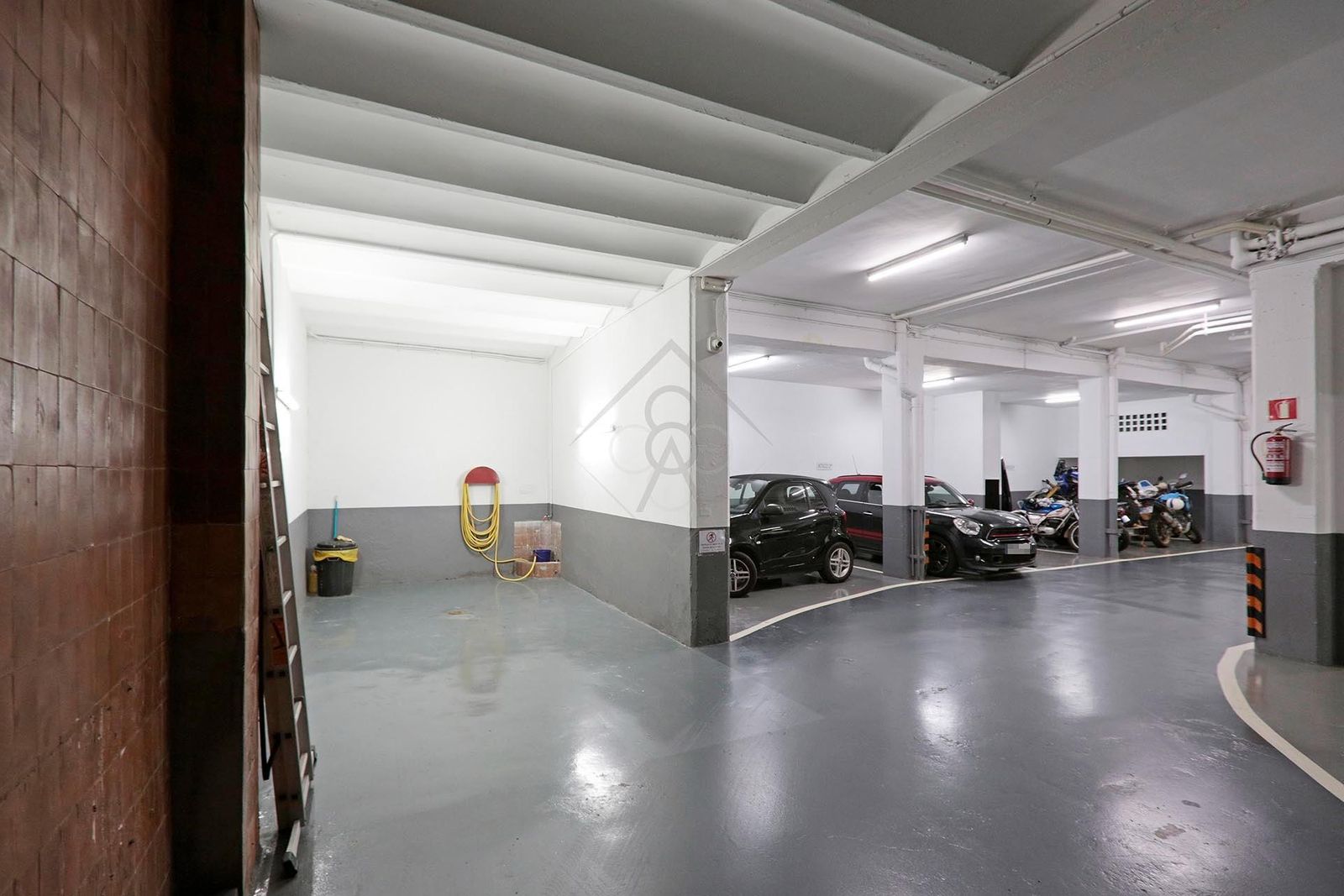 Apartamento de 3 dormitorios, 2 baños y 150m² en venta en Les Tres Torres, Barcelona - foto 54 de 57