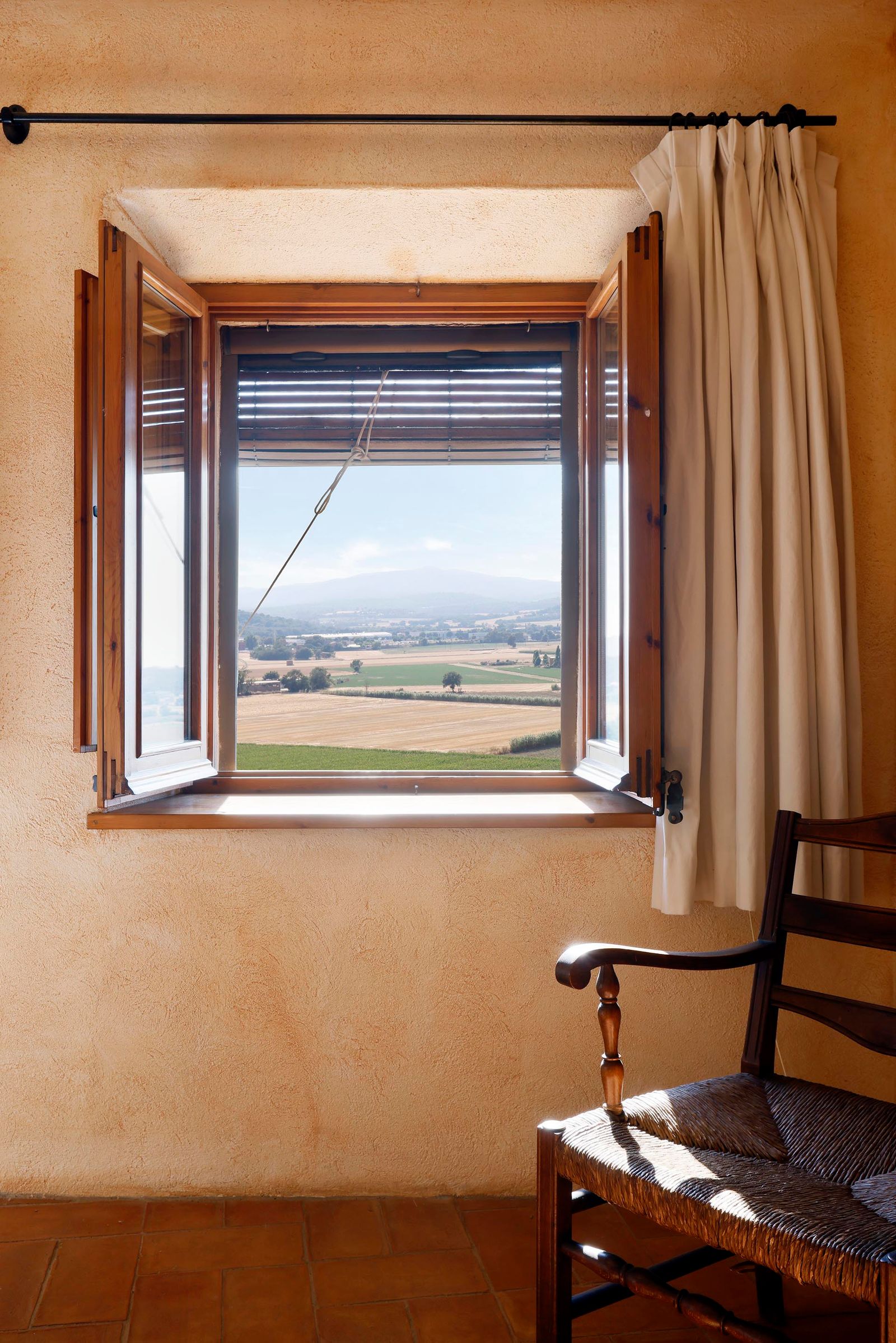Propiedad de 3 dormitorios, 3 baños y 260m² en venta en Castell del Emporda, La Bisbal - foto 39 de 50