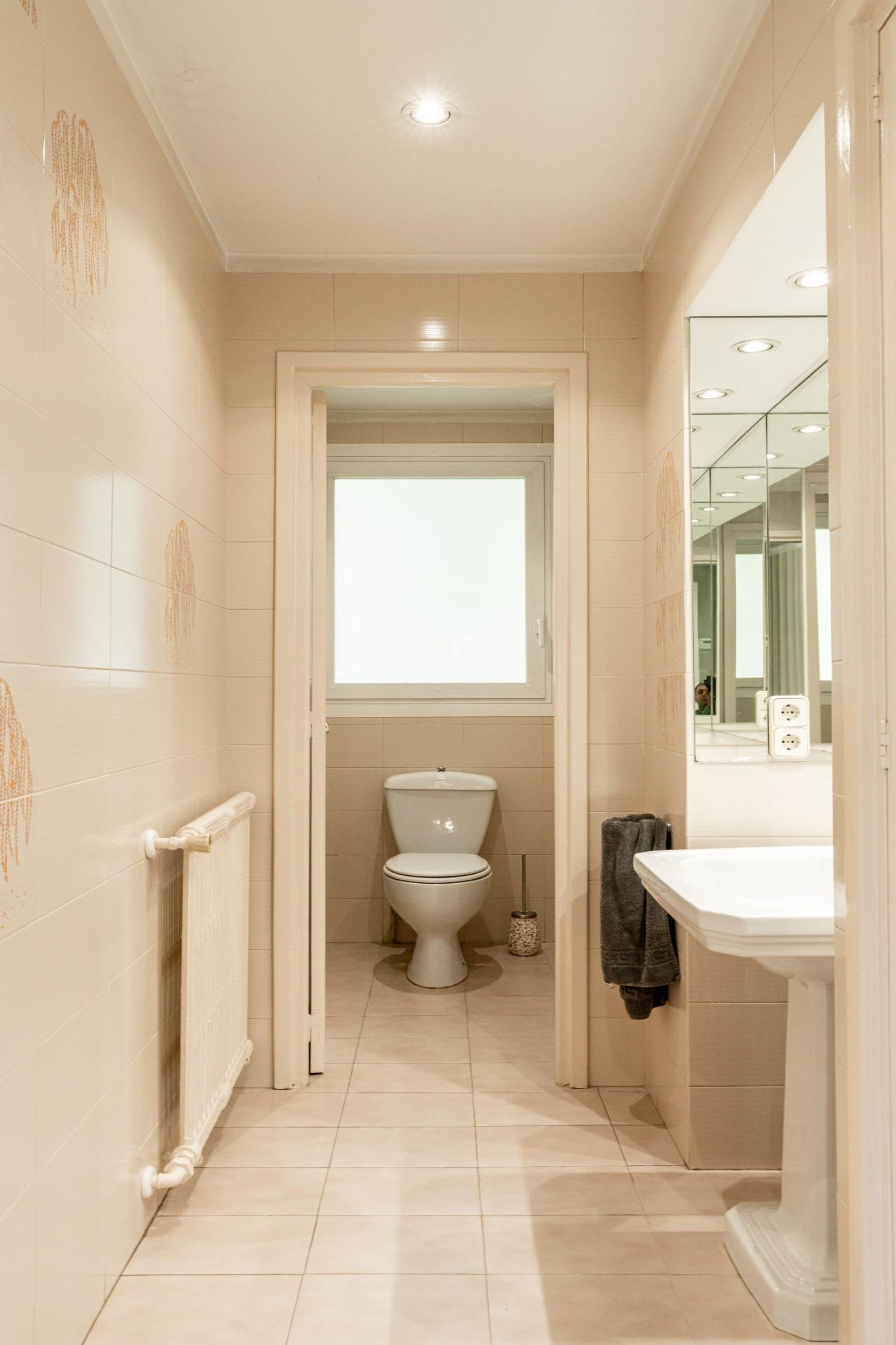 Casa de 4 dormitorios, 4 baños y 237m² en alquiler en Pedralbes, Barcelona - foto 68 de 82