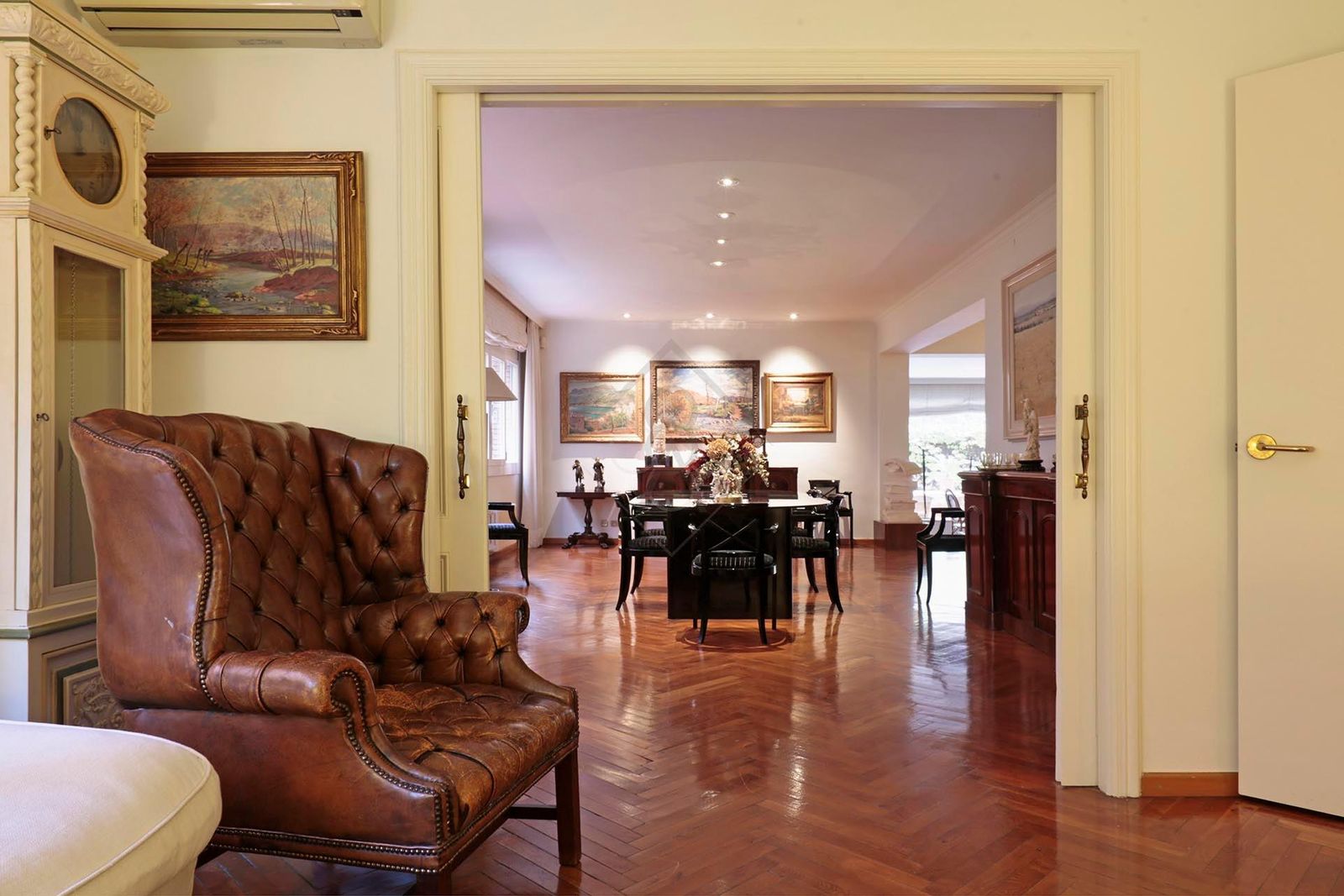 Apartamento de 3 dormitorios, 2 baños y 150m² en venta en Les Tres Torres, Barcelona - foto 21 de 57