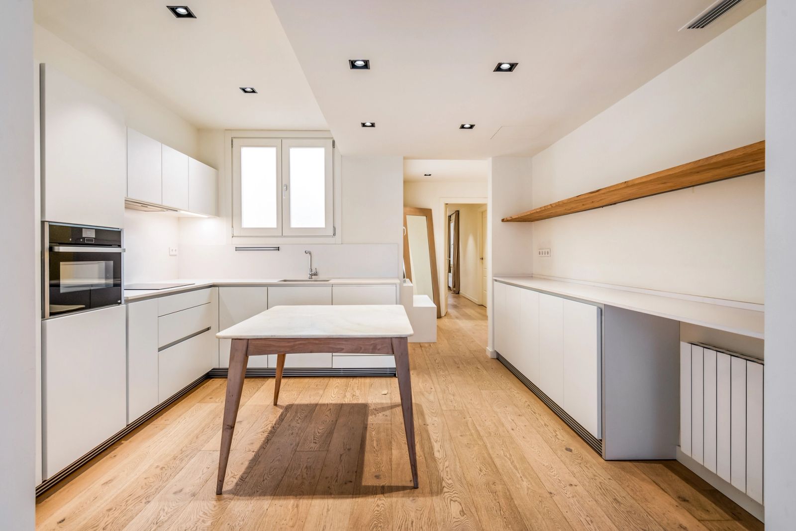 Piso de 3 dormitorios, 3 baños y 146m² en venta en Eixample, Barcelona - foto 10 de 40