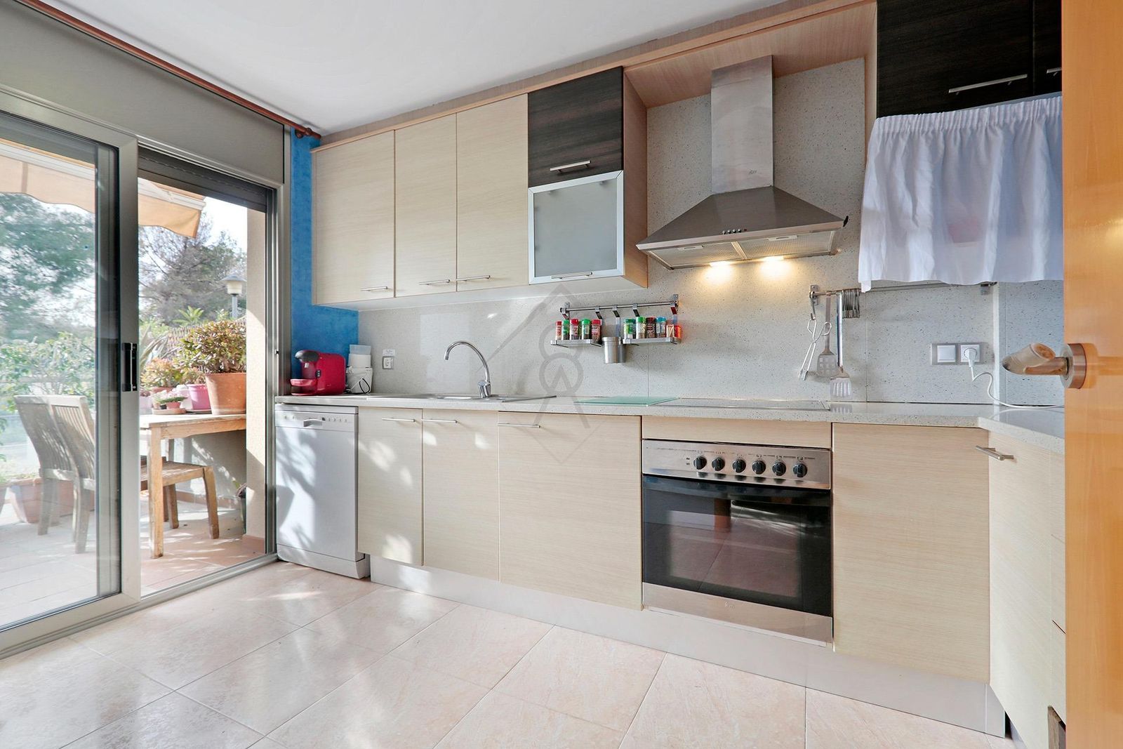 Casa de 4 dormitorios, 3 baños y 126m² en venta en Roda de Berà, El Vendrell - foto 10 de 29