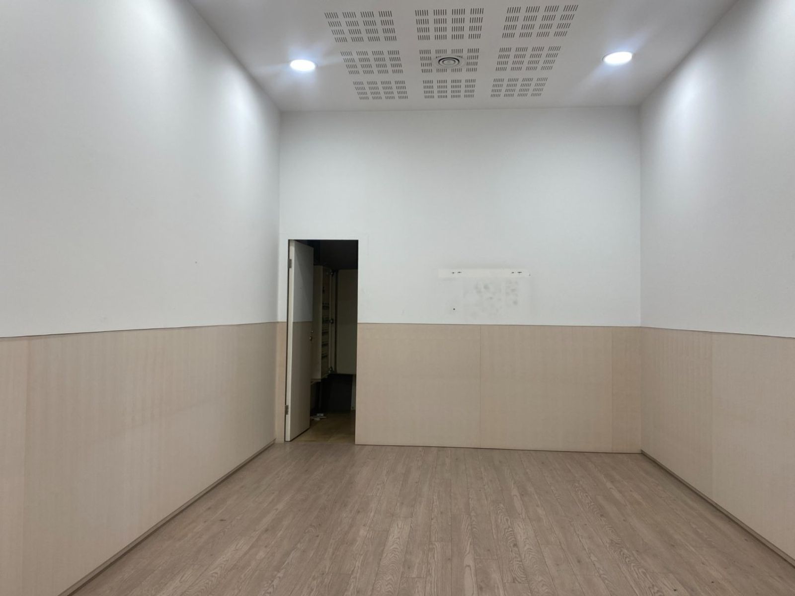 Oficina de 4 baños y 754m² en alquiler en Eixample, Barcelona - foto 9 de 30