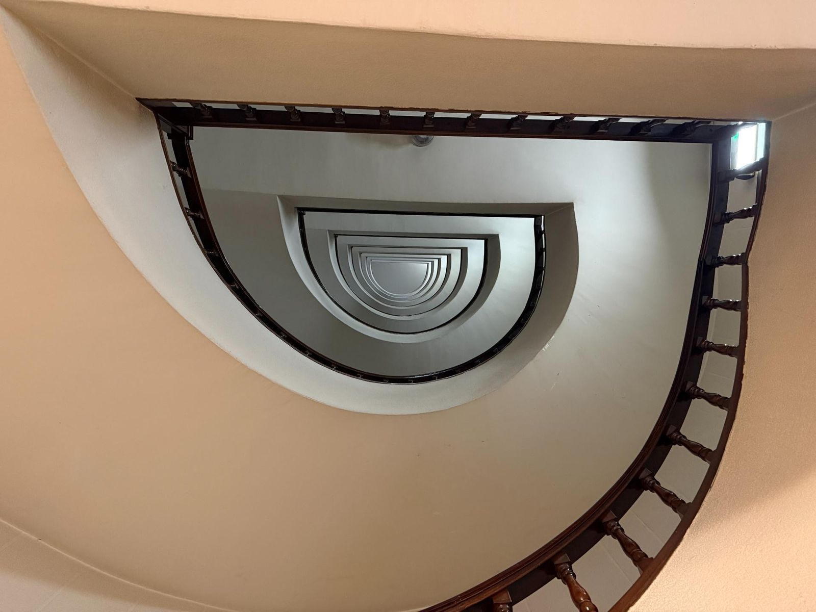 Piso de 4 dormitorios, 2 baños y 140m² en venta en Eixample, Barcelona - foto 29 de 37