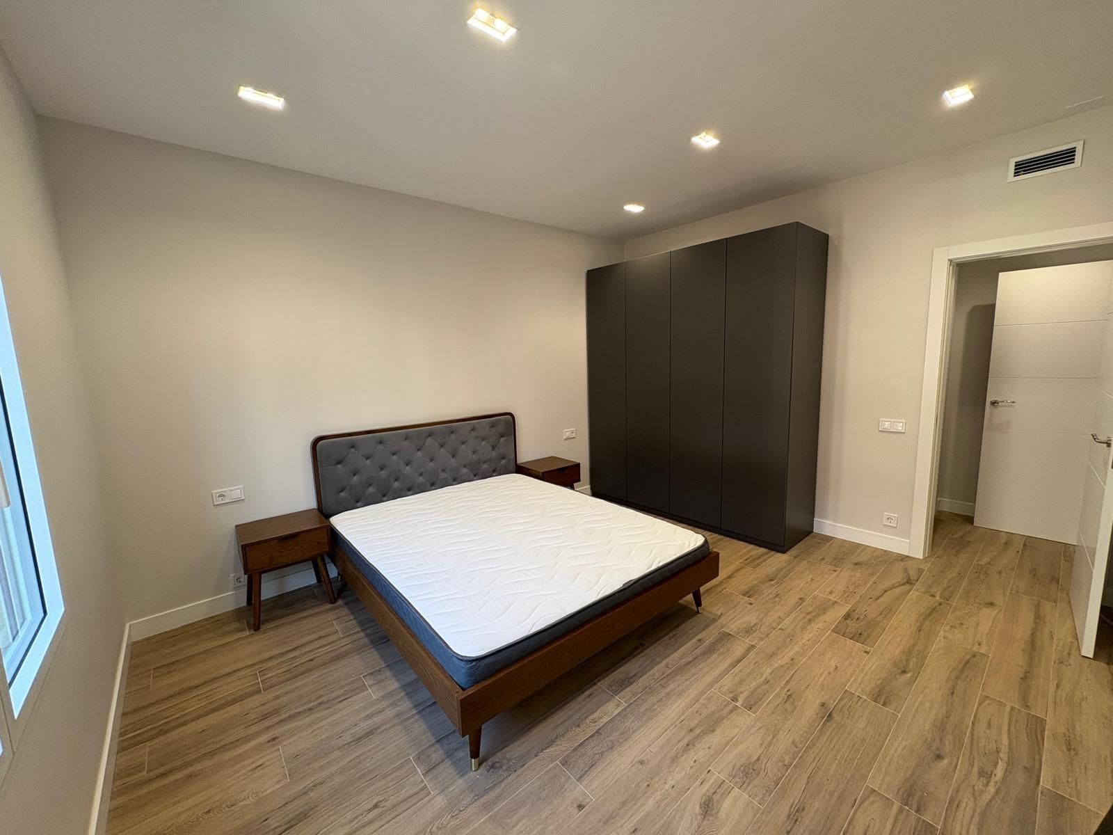 Piso de 4 dormitorios, 2 baños y 140m² en venta en Eixample, Barcelona - foto 14 de 37