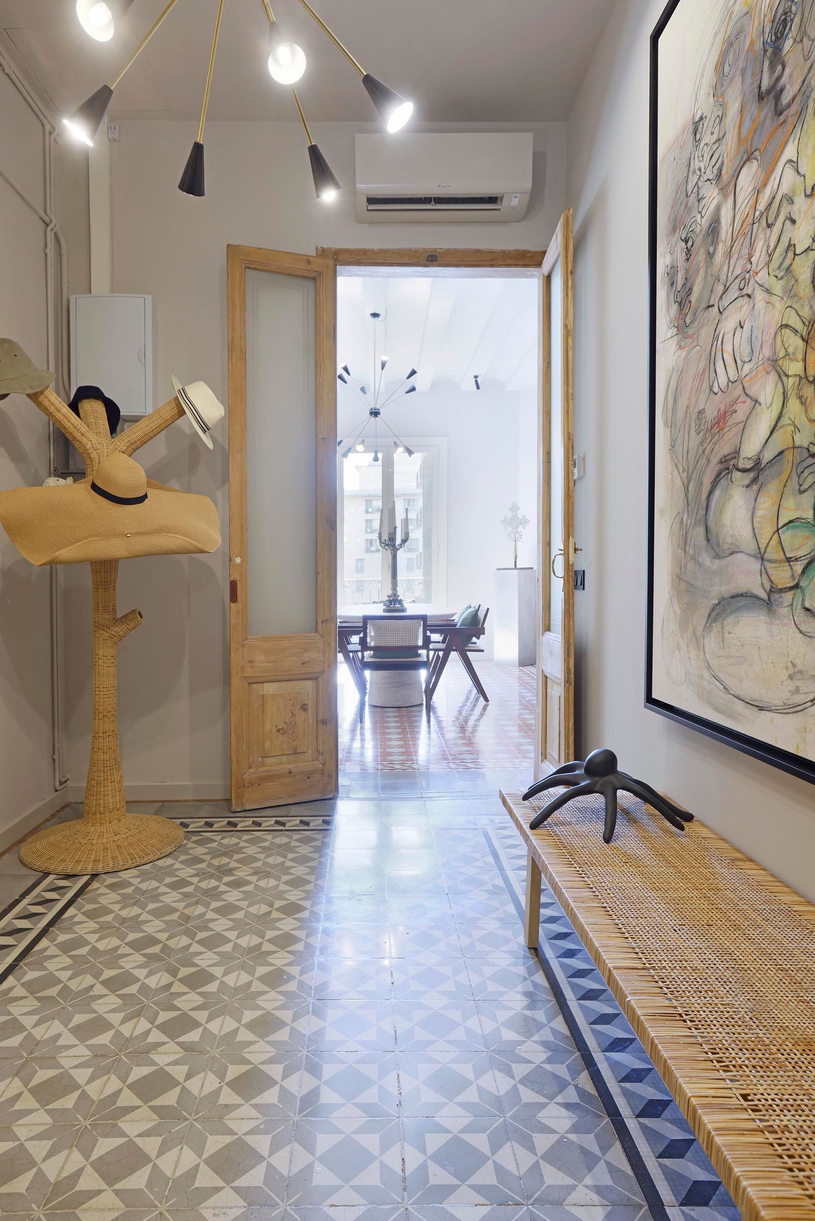Piso de 3 dormitorios, 2 baños y 150m² en venta en Barrio Gótico, Barcelona - foto 3 de 27